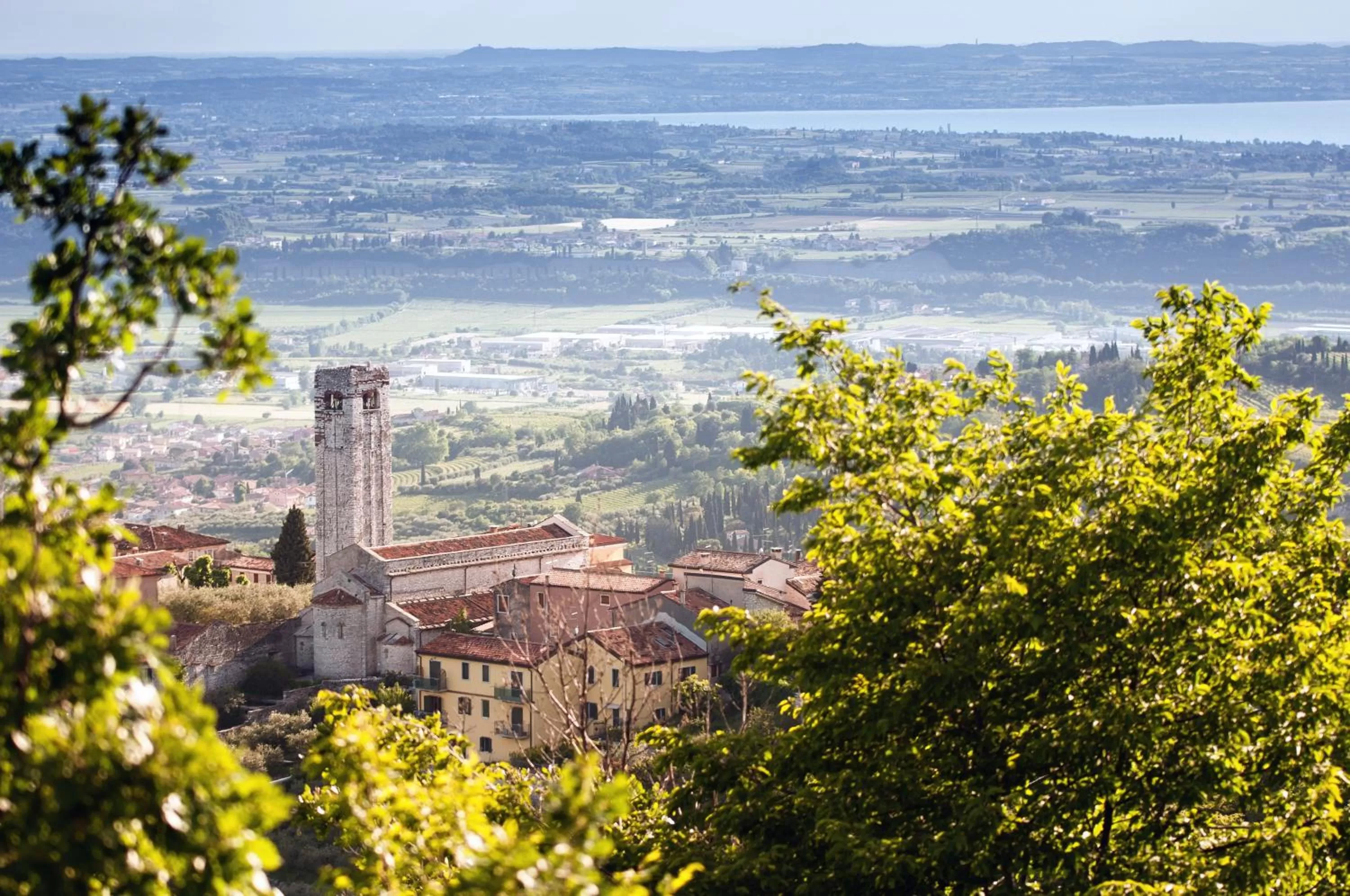 Property building in Porta della Torre Bed & Breakfast
