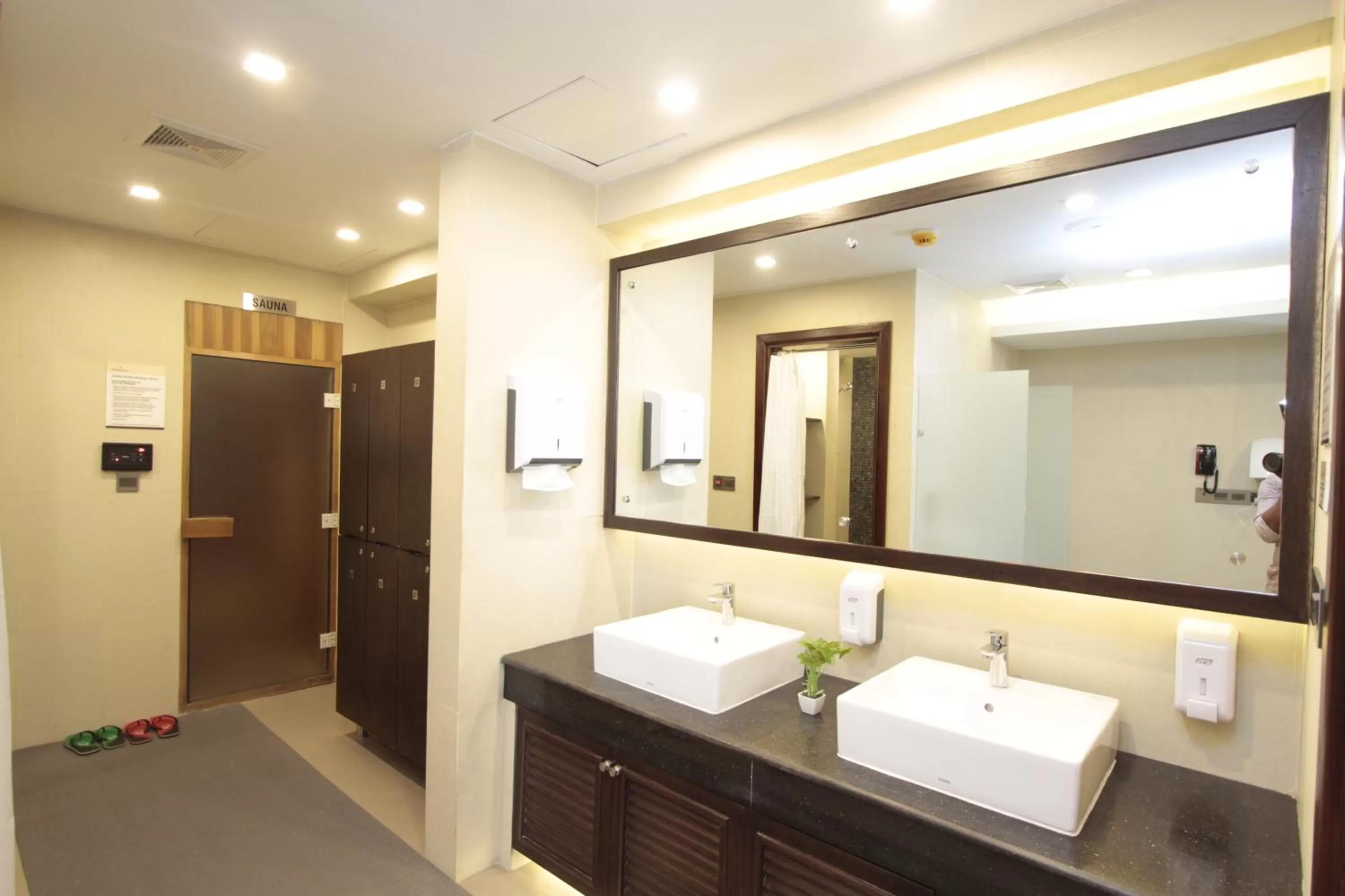 Sauna in Platinum Grand