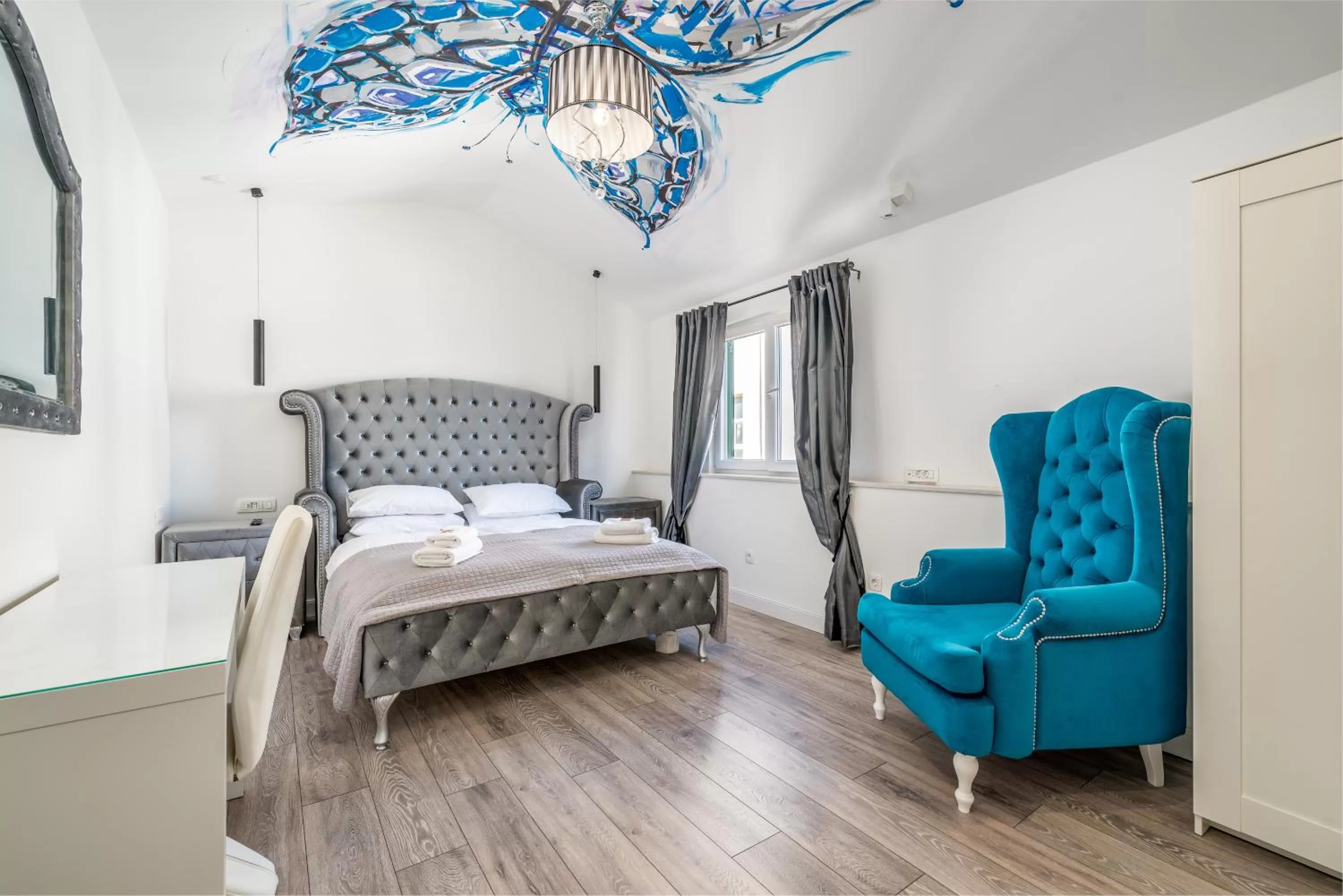 Bed in Galeria Valeria Seaside Downtown - MAG Quaint & Elegant Boutique Hotels