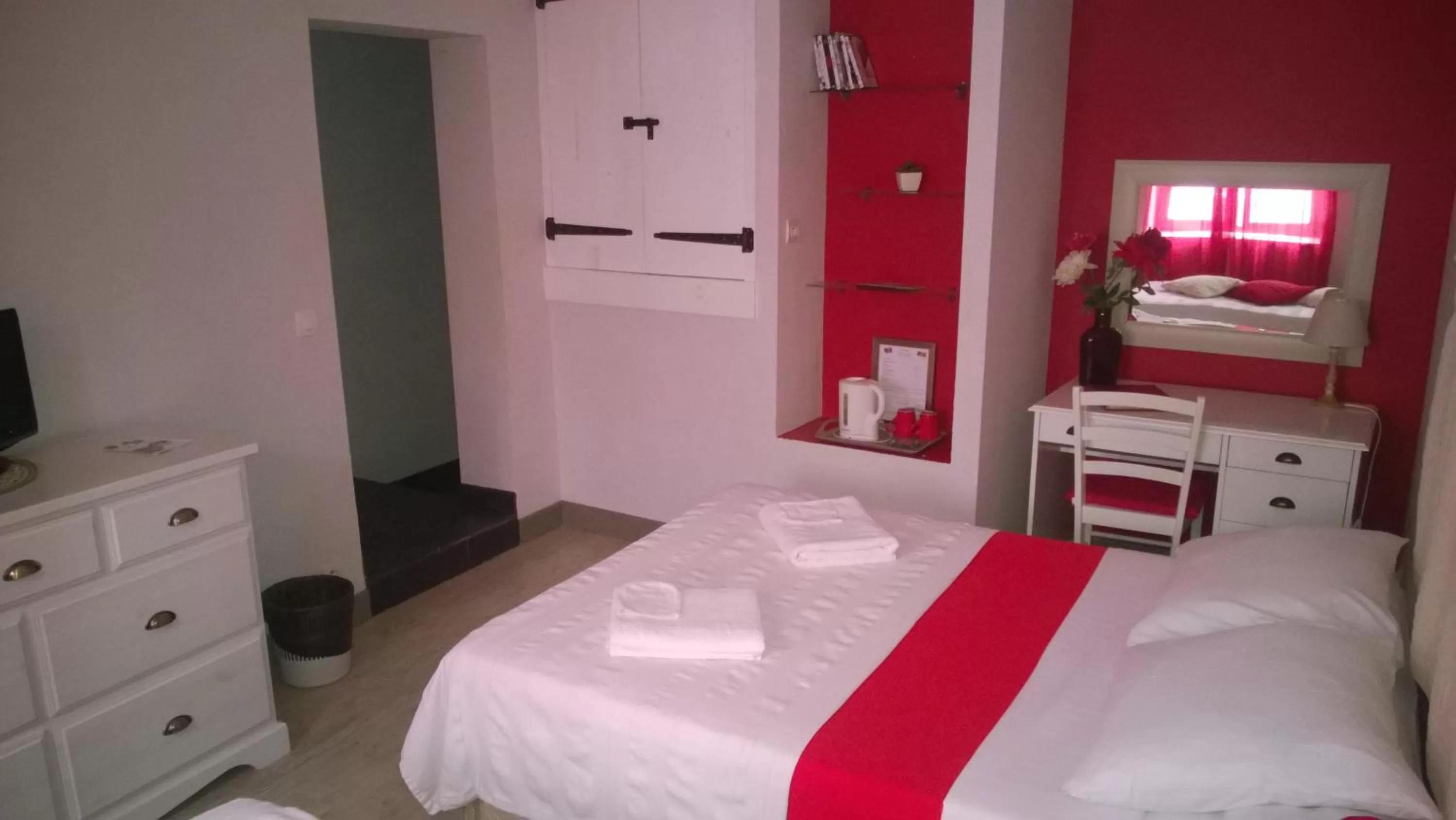 Bed in Chambres D'Hotes La Maison Des Chiens Verts