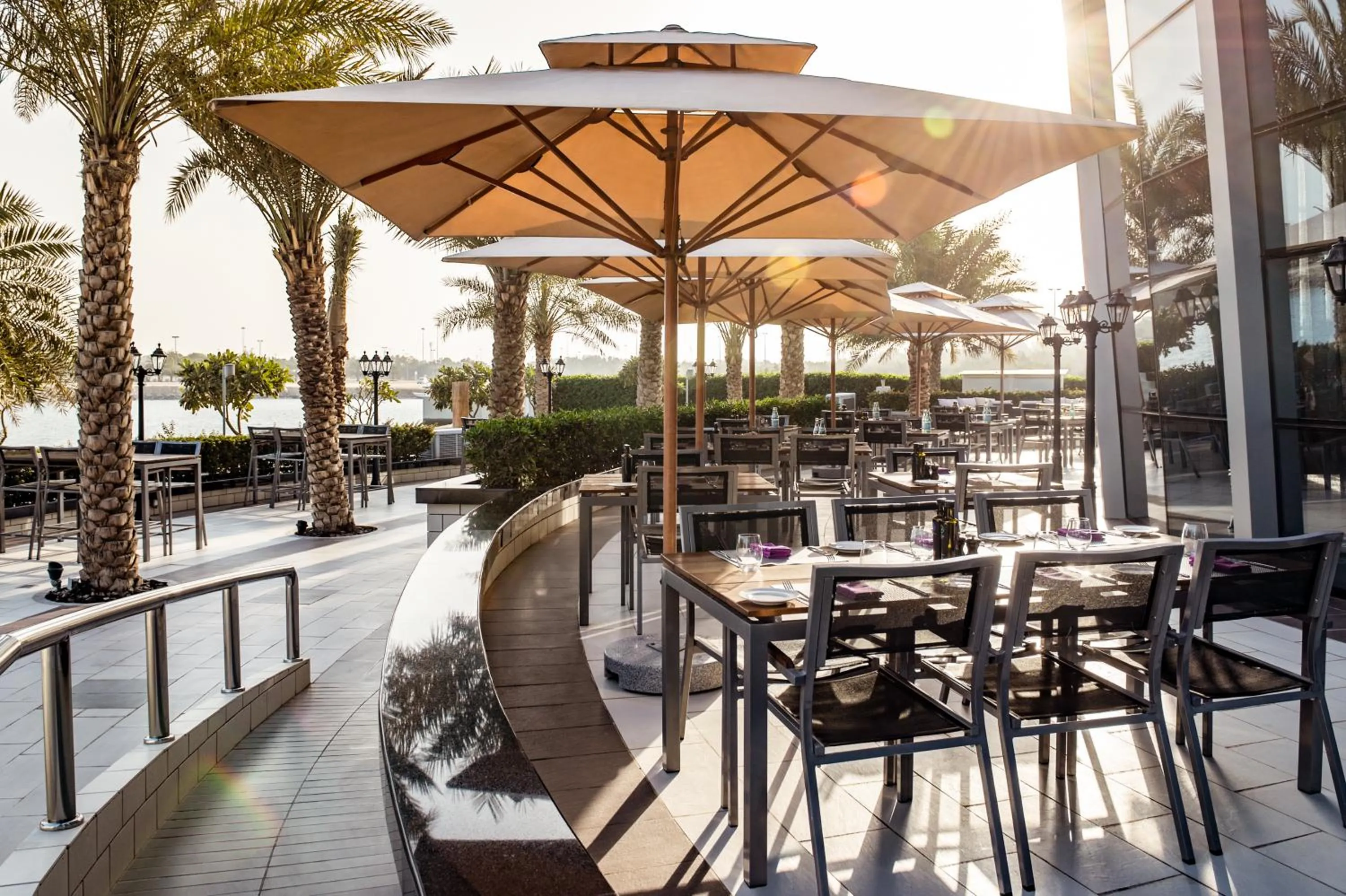 Food and drinks in Ibis Abu Dhabi Gate