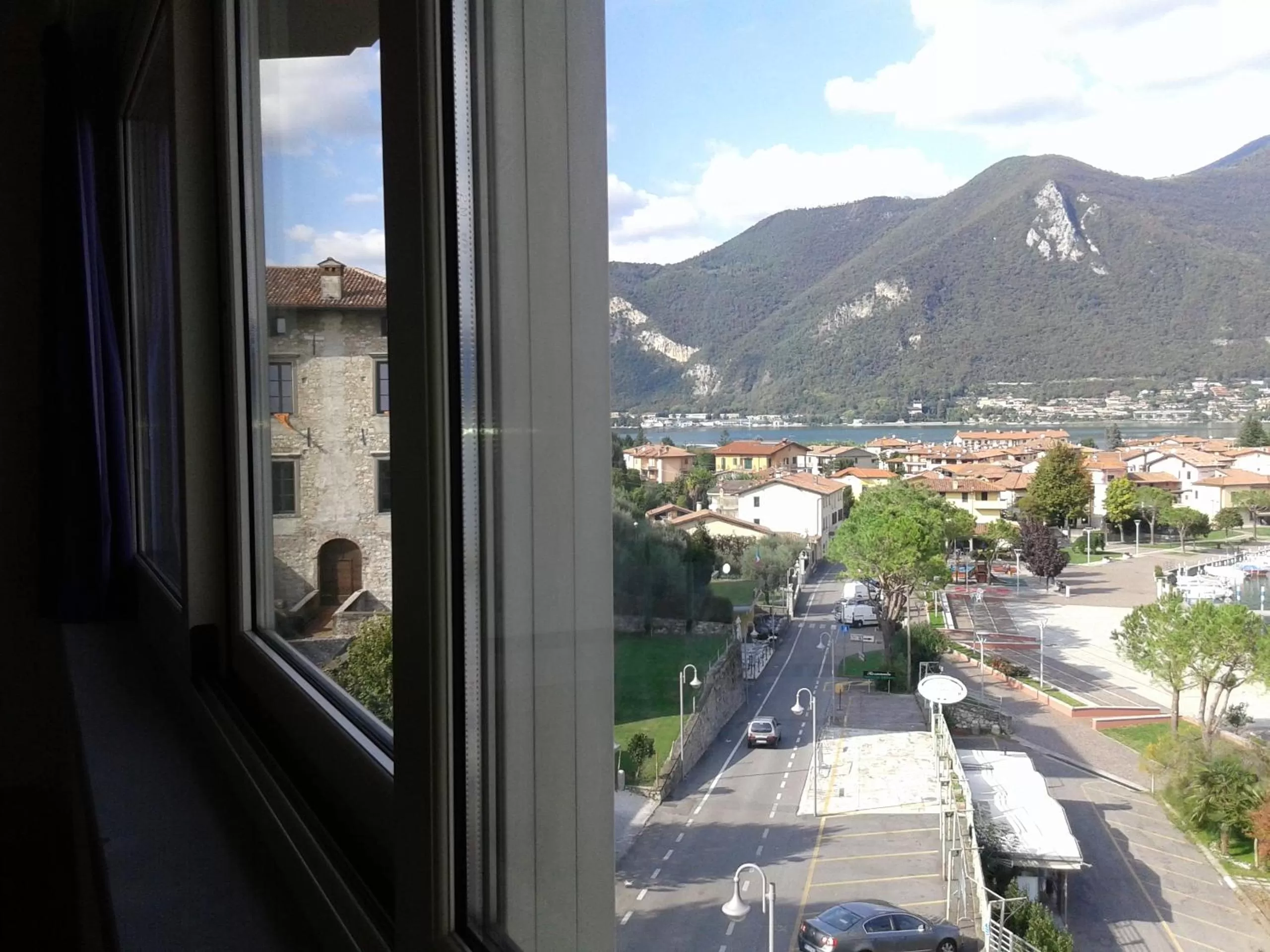 Mountain view in Locanda del Lago Rosmunda