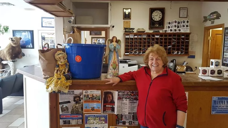 Valley Hotel & 24/7 Open Cafe