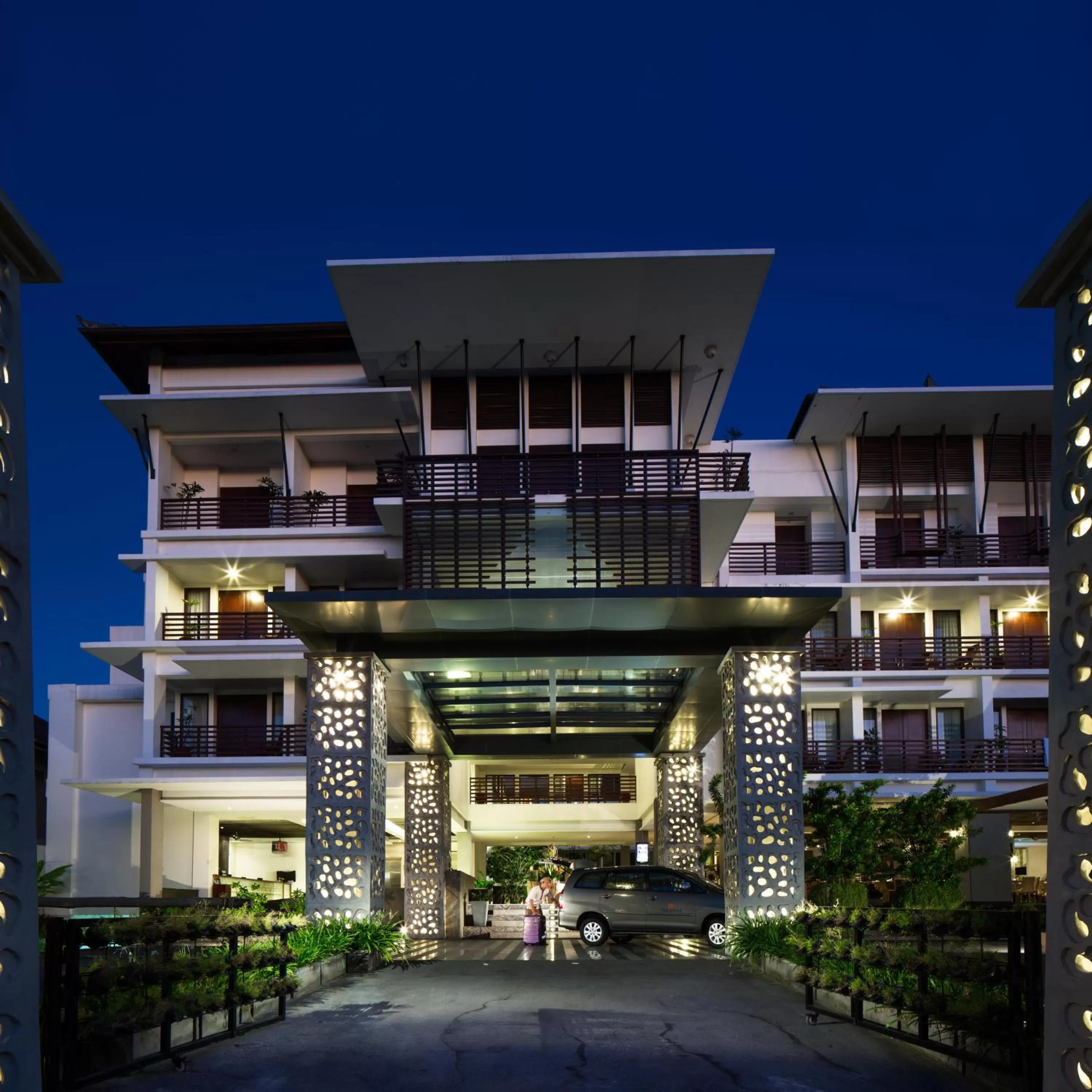 Facade/entrance in Sun Island Hotel & Spa Kuta