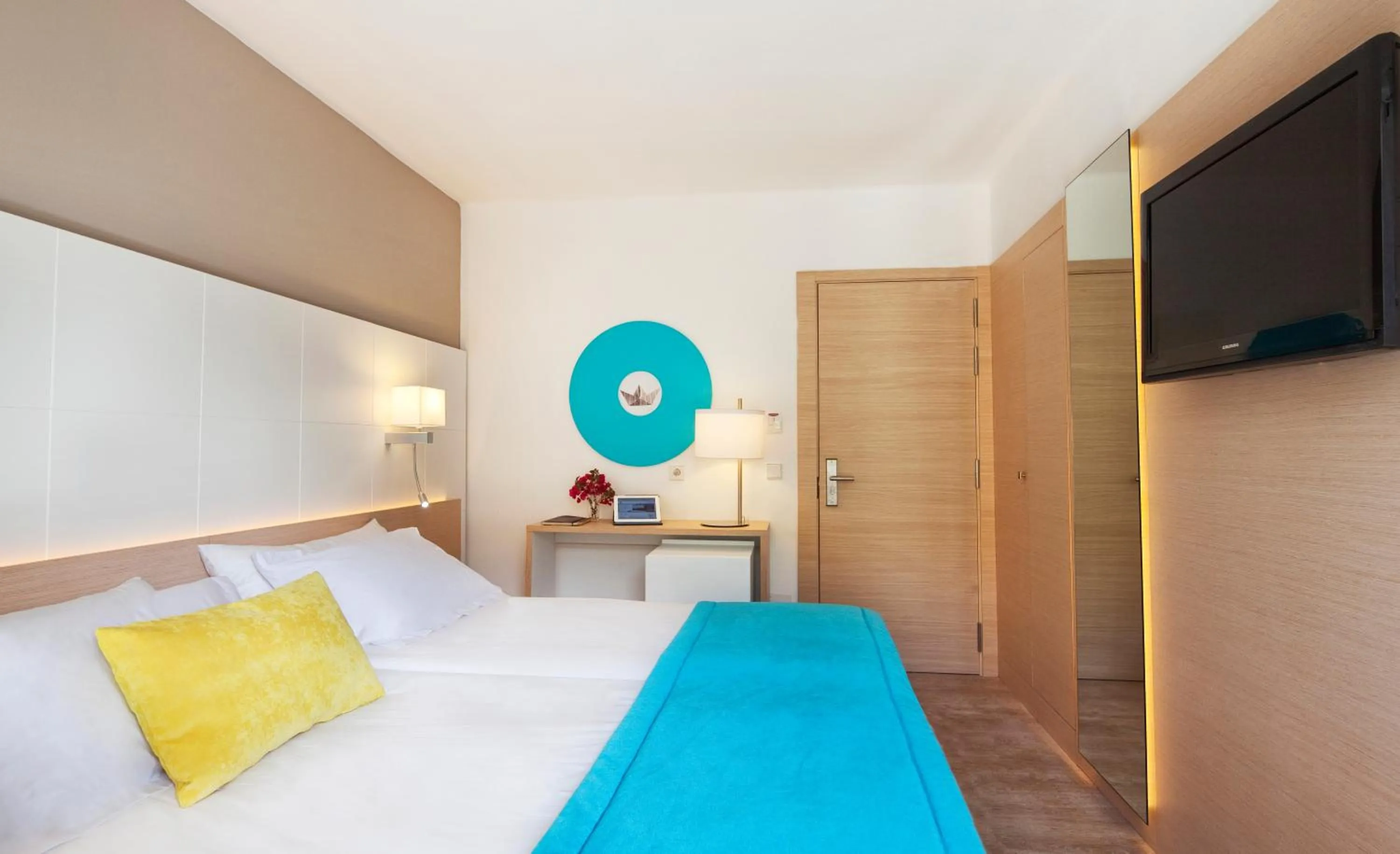 Bed in JS Palma Stay - Adults Only