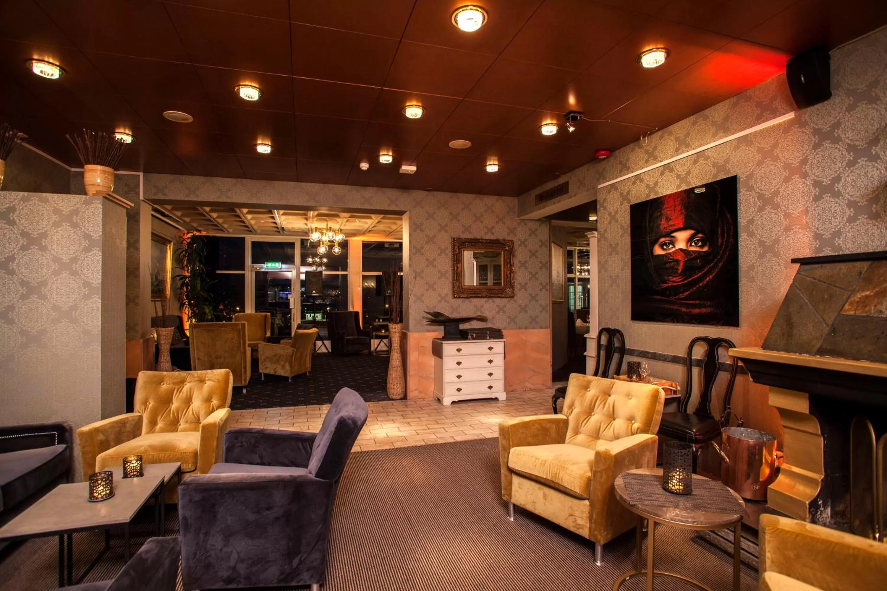 Lounge or bar in Grand Hotel Åsgårdstrand - Unike Hoteller