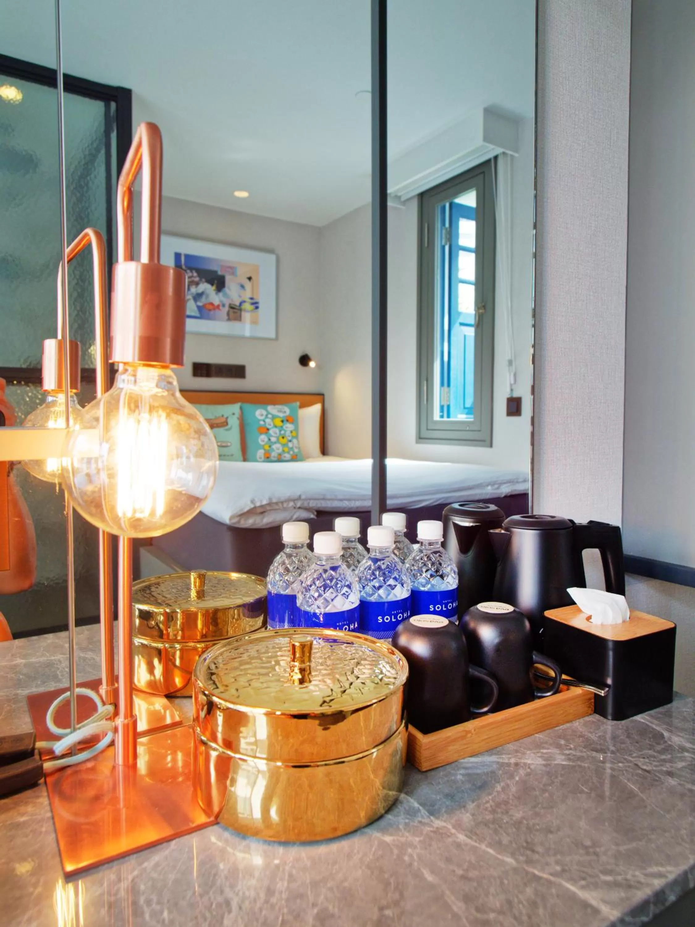 Coffee/tea facilities in Hotel Soloha at Chinatown