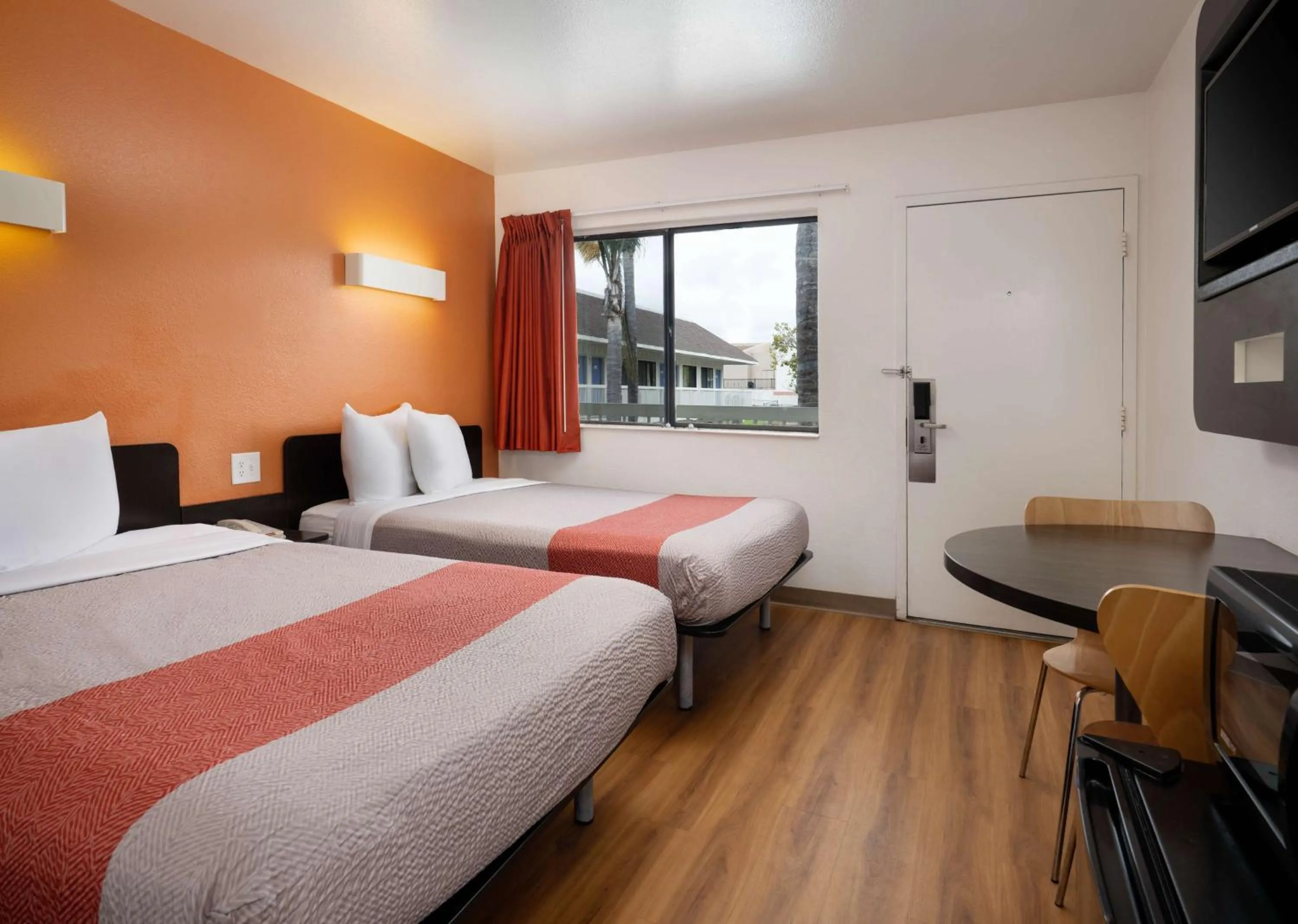 Beach, Bed in Motel 6-Pismo Beach, CA