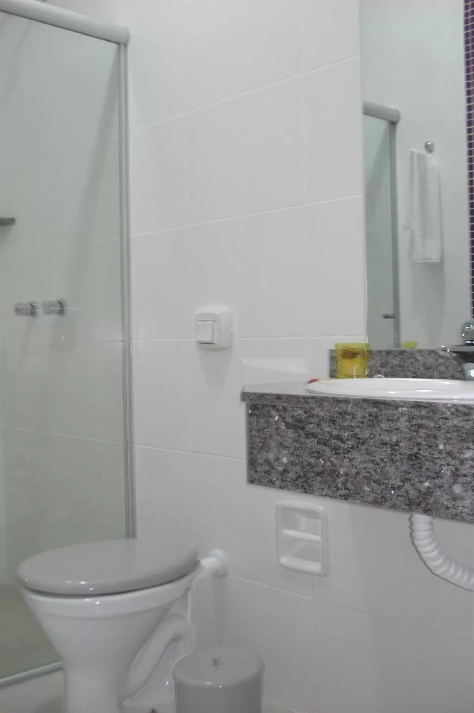 Bathroom in Brisa Parque Hotel