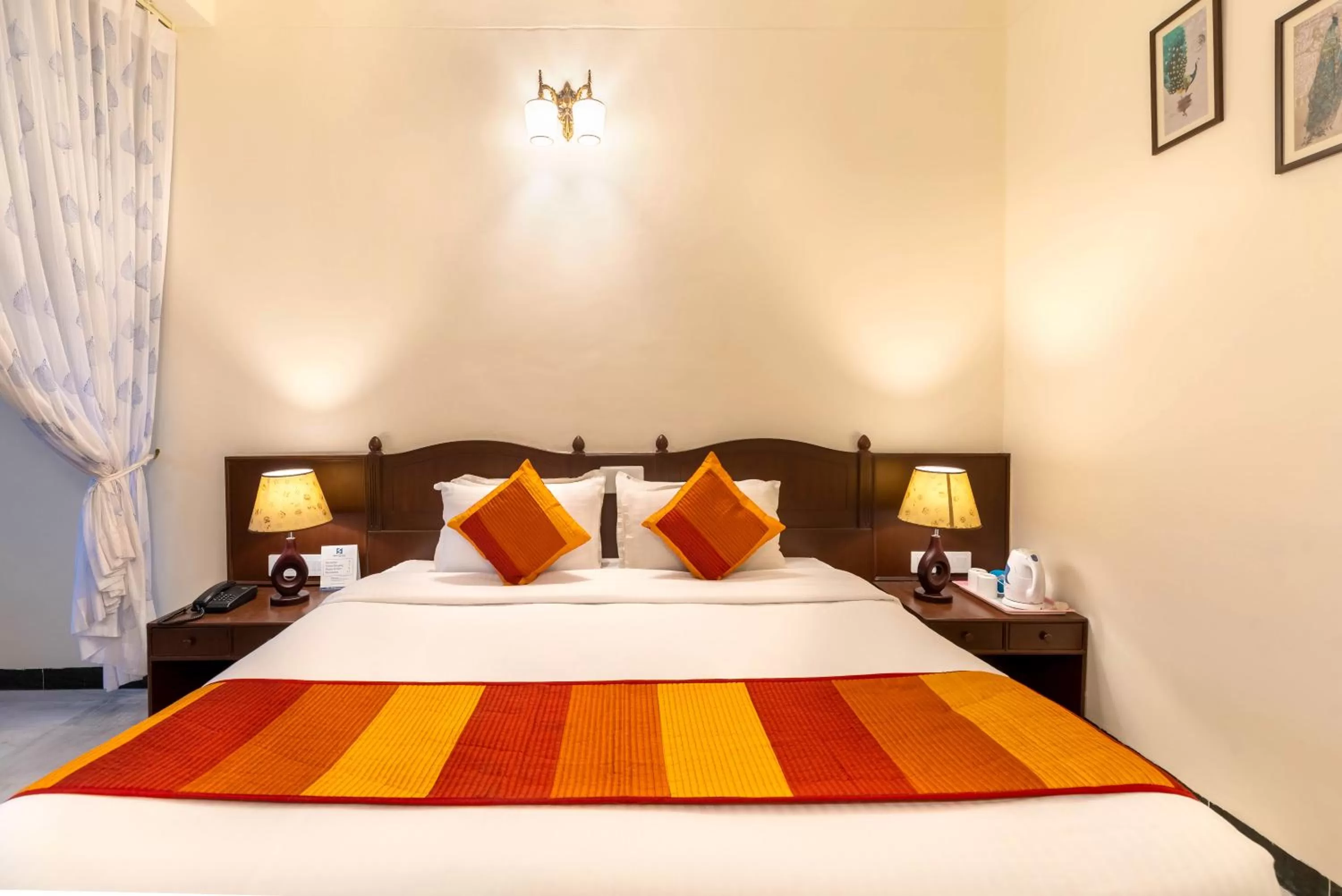 Photo of the whole room, Bed in Sarovar - Lake Facing Boutique Hotel On Lake Pichola