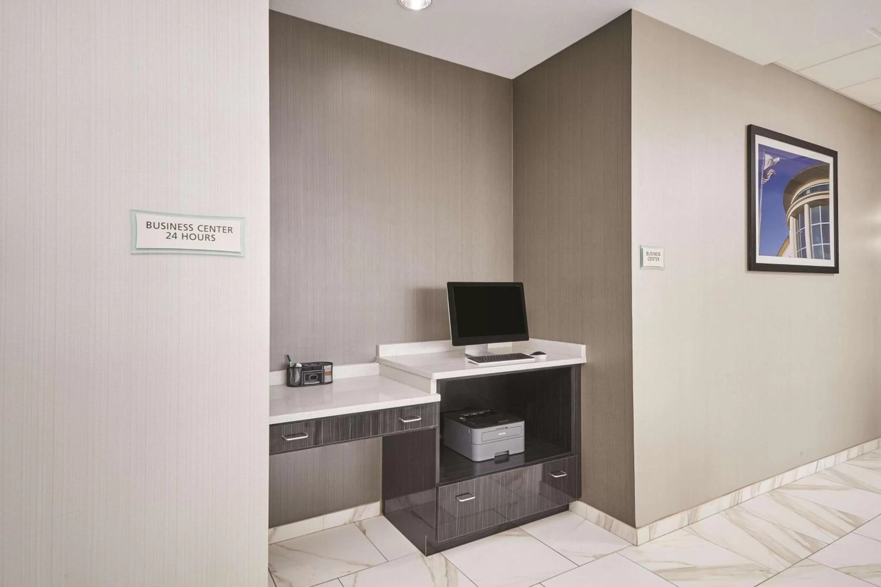 On site in La Quinta by Wyndham Springfield IL