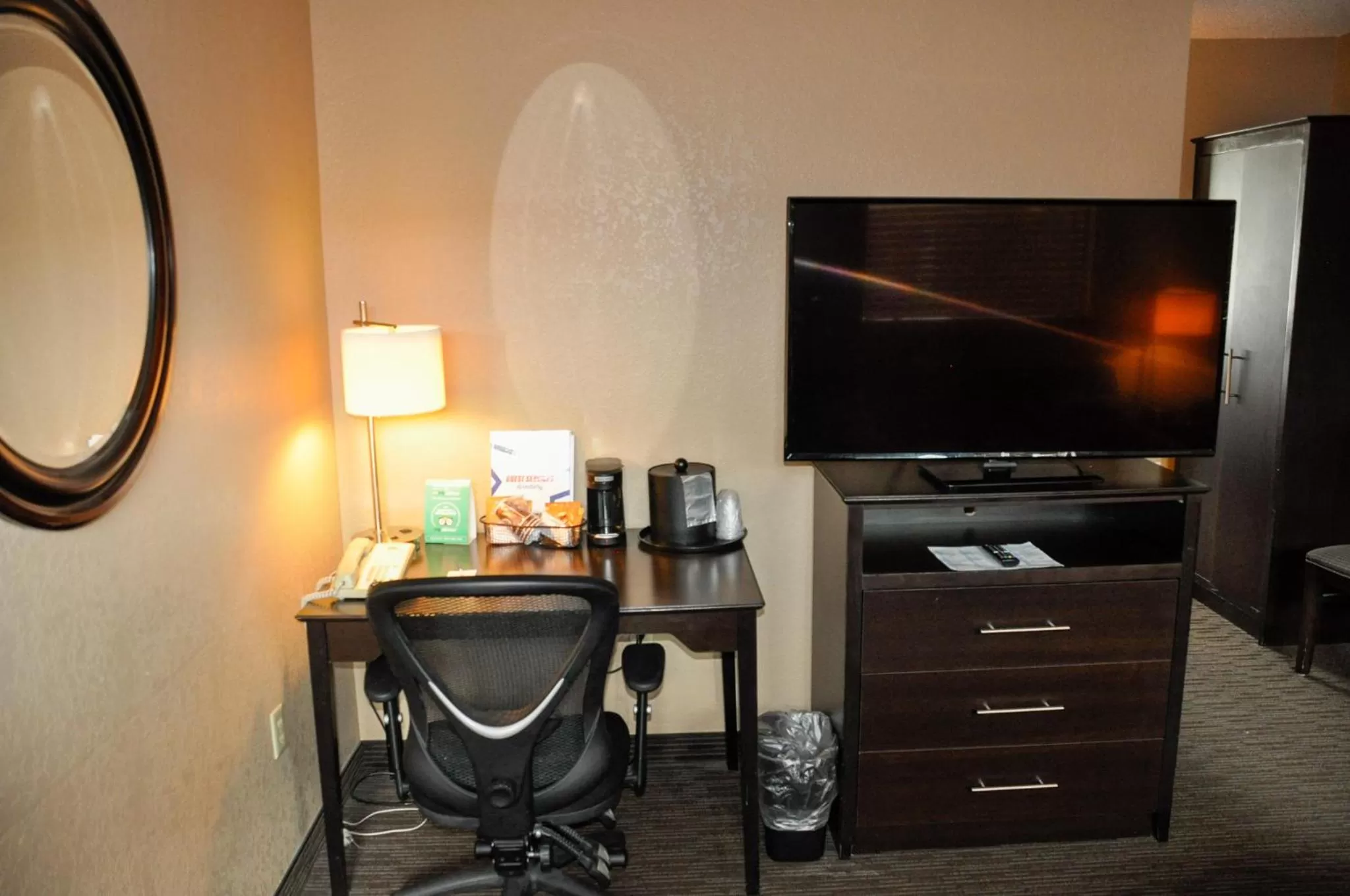 TV and multimedia in AmericInn by Wyndham Clear Lake