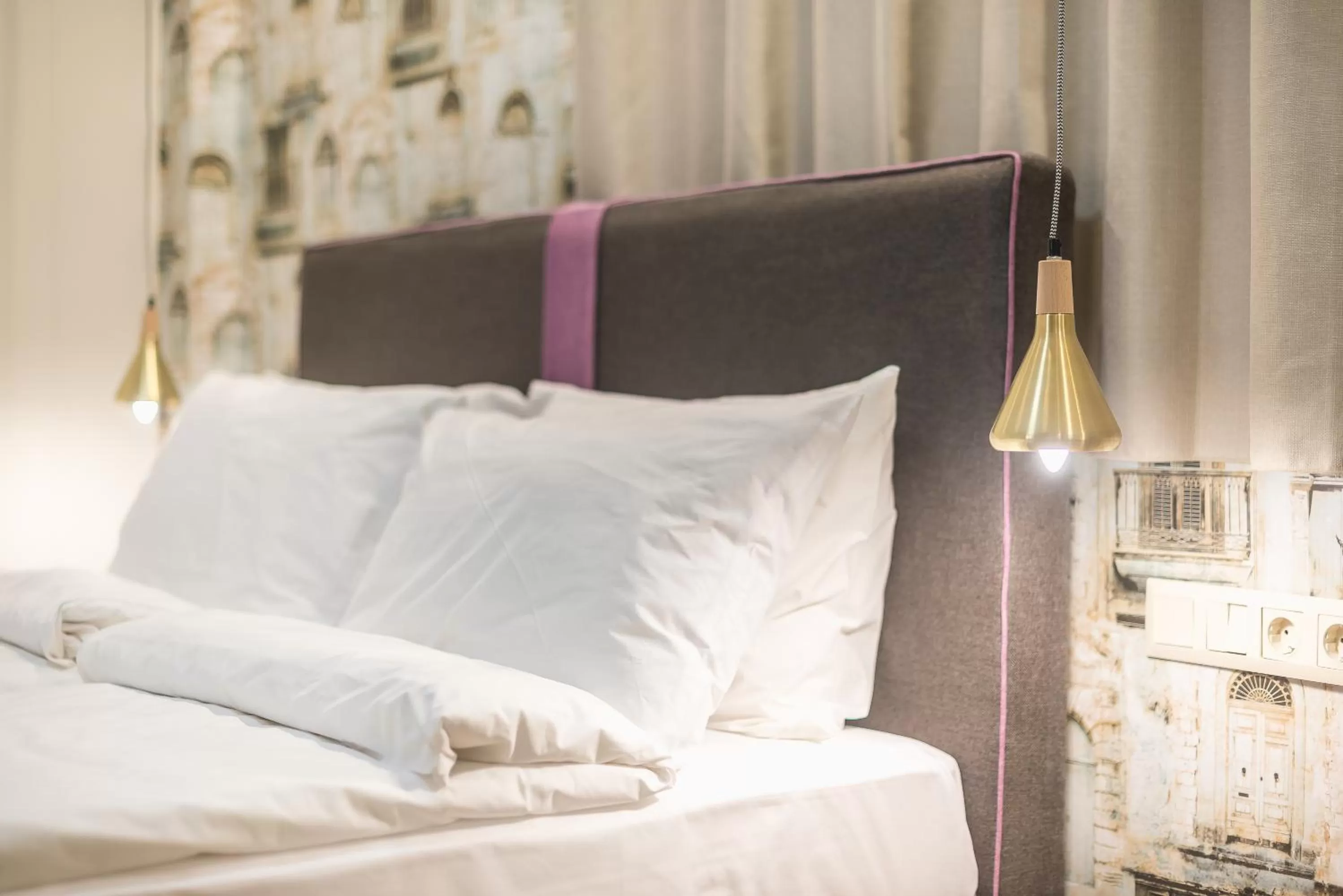 Bedroom, Bed in Athens Lights