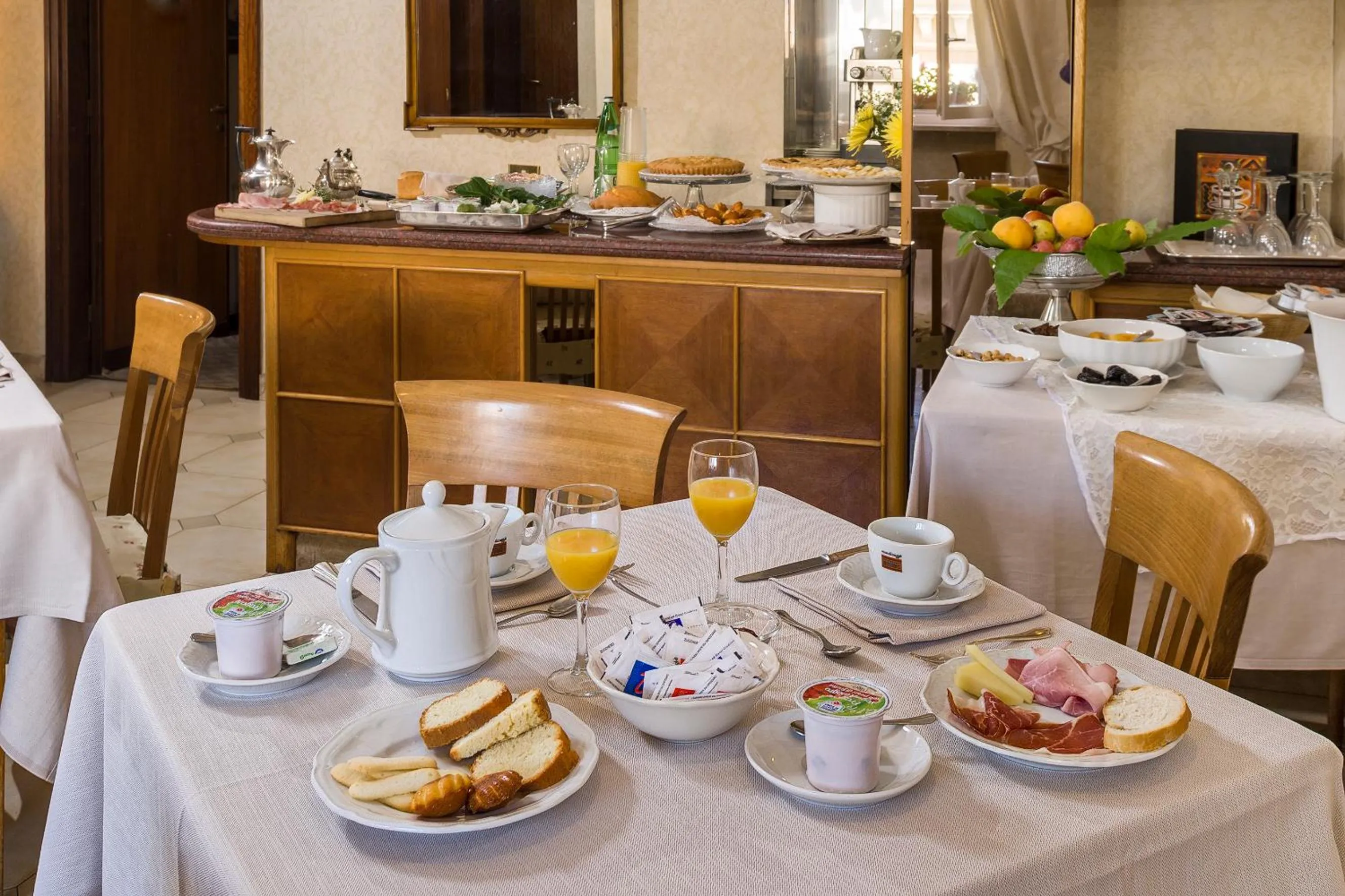 Food in Hotel Cacciani