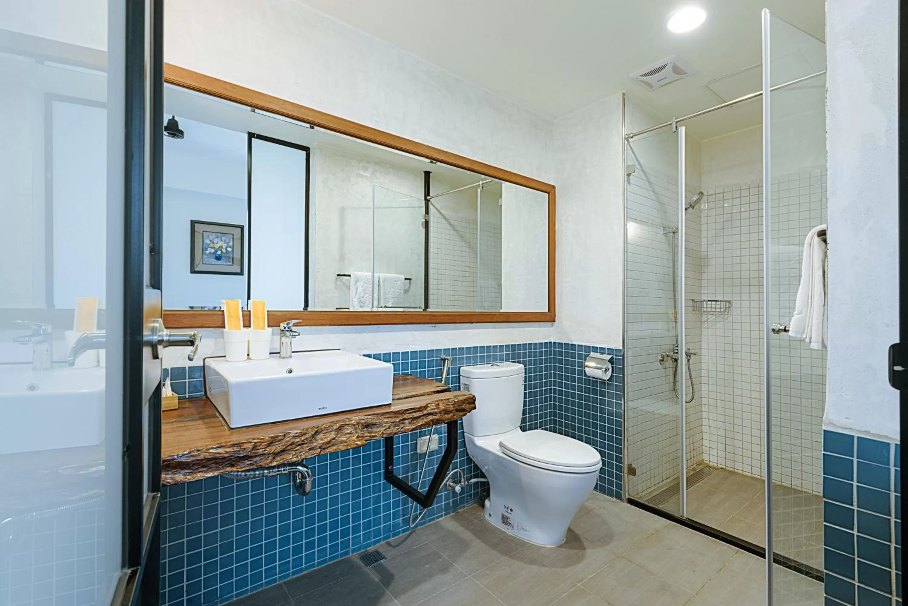 Shower in Chillax Inn B&B 恆春鬆塊民宿