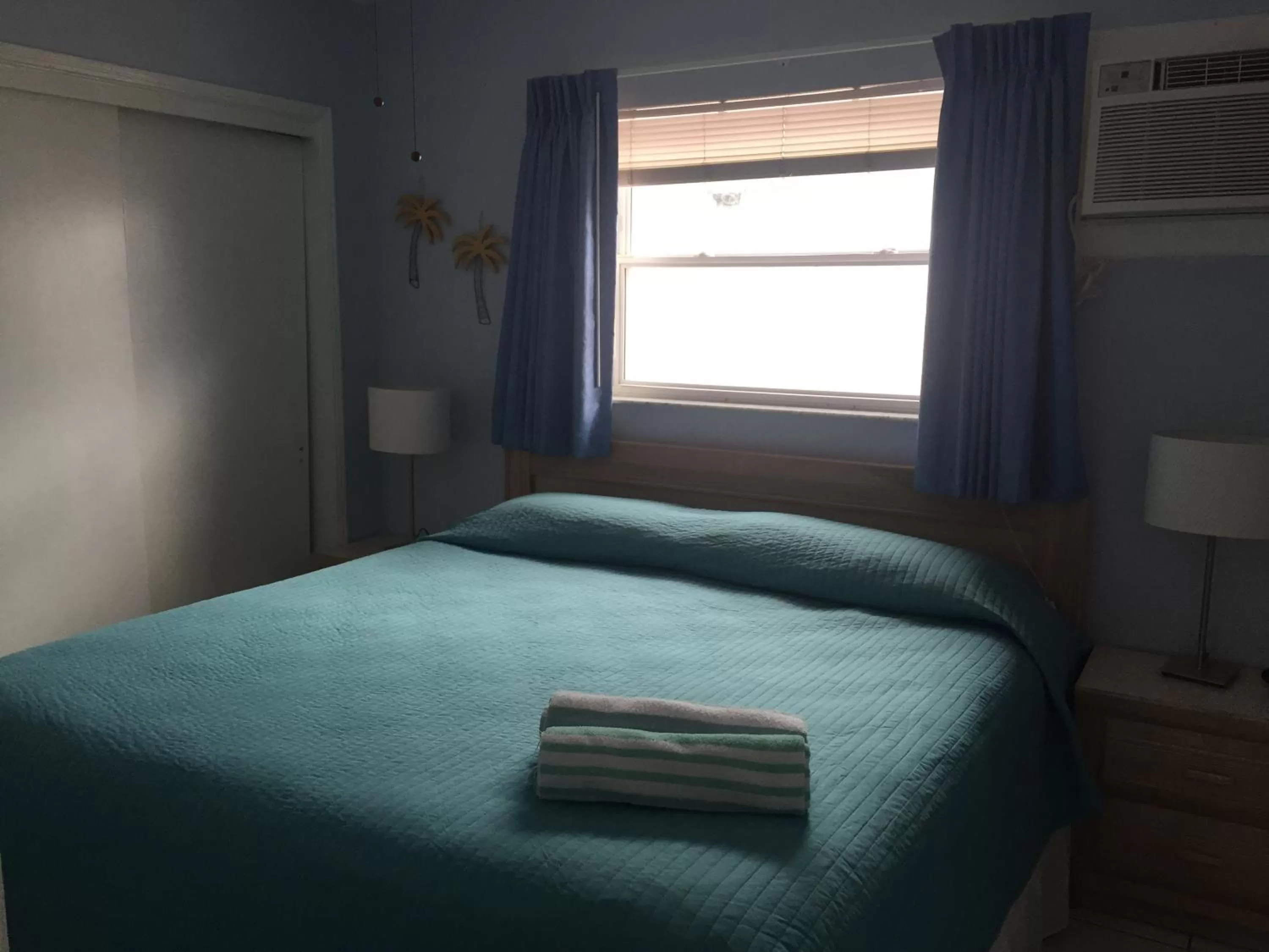 Bed in Miramar Resort