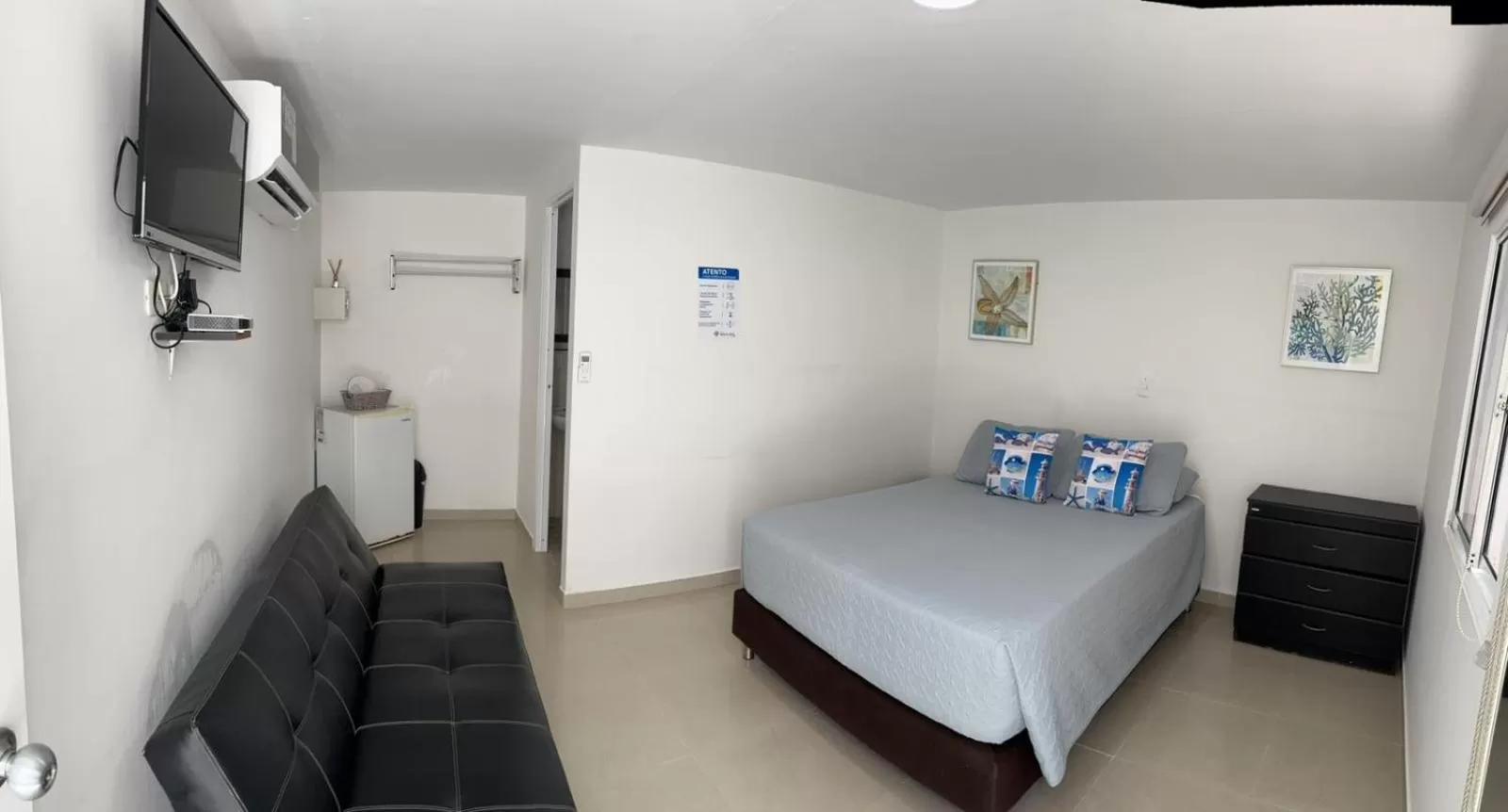 Photo of the whole room, Bed in Hotel Molino de Viento