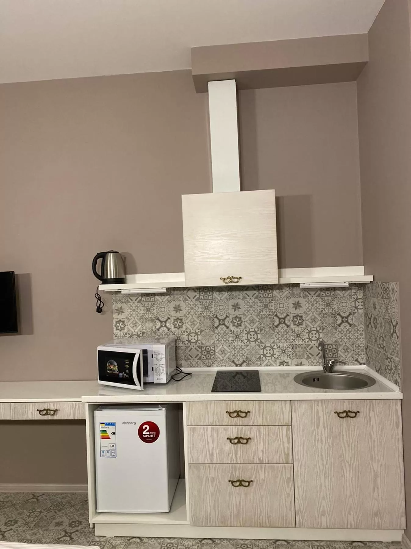 Kitchen or kitchenette in Heart Kyiv Apart-Hotel