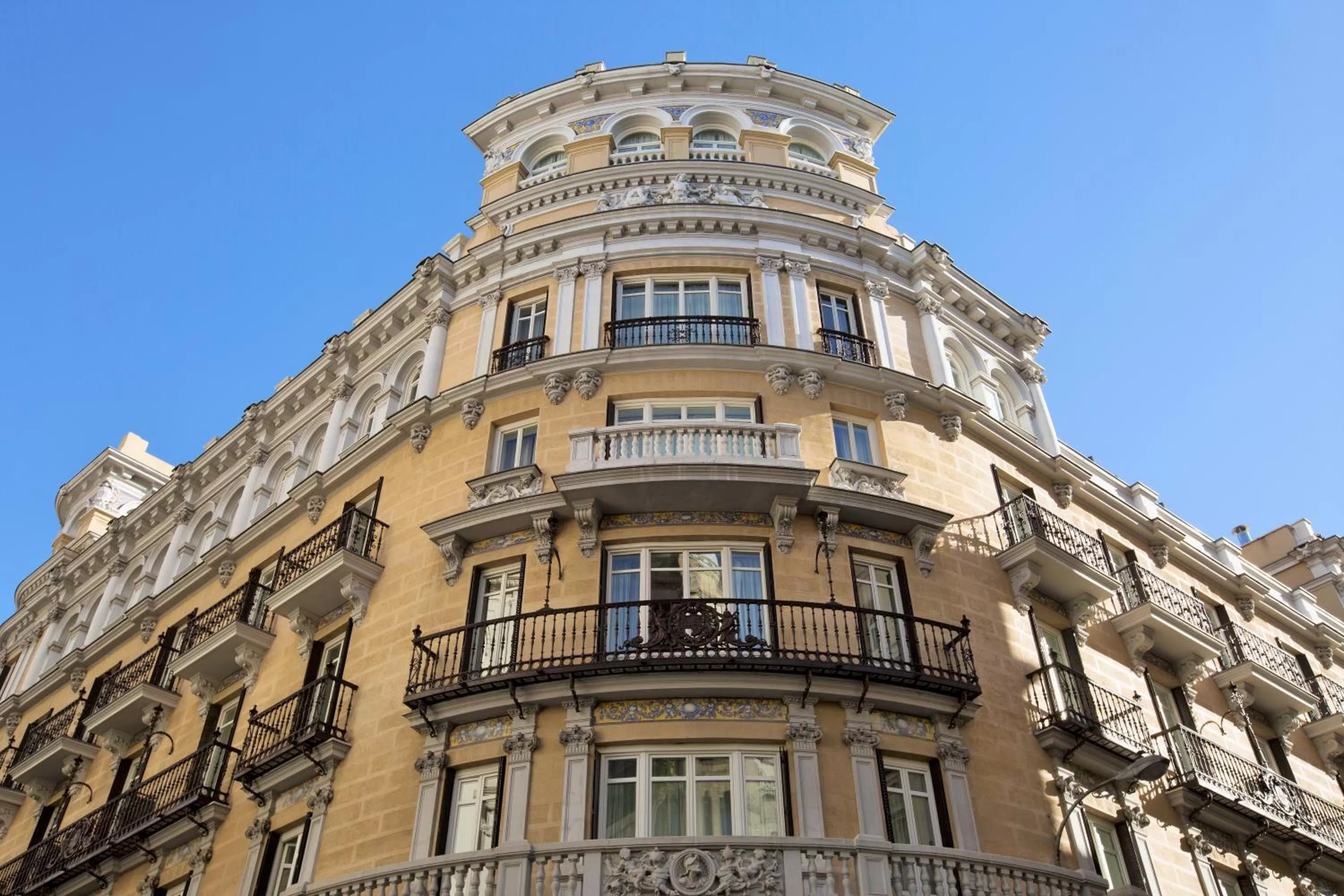 Facade/entrance in Iberostar Las Letras Gran Via