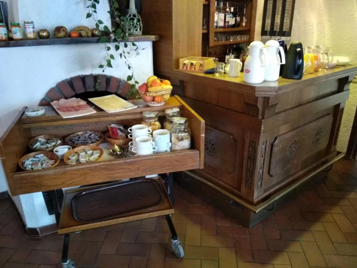 Breakfast in Haus Alpina by Châtel Reizen