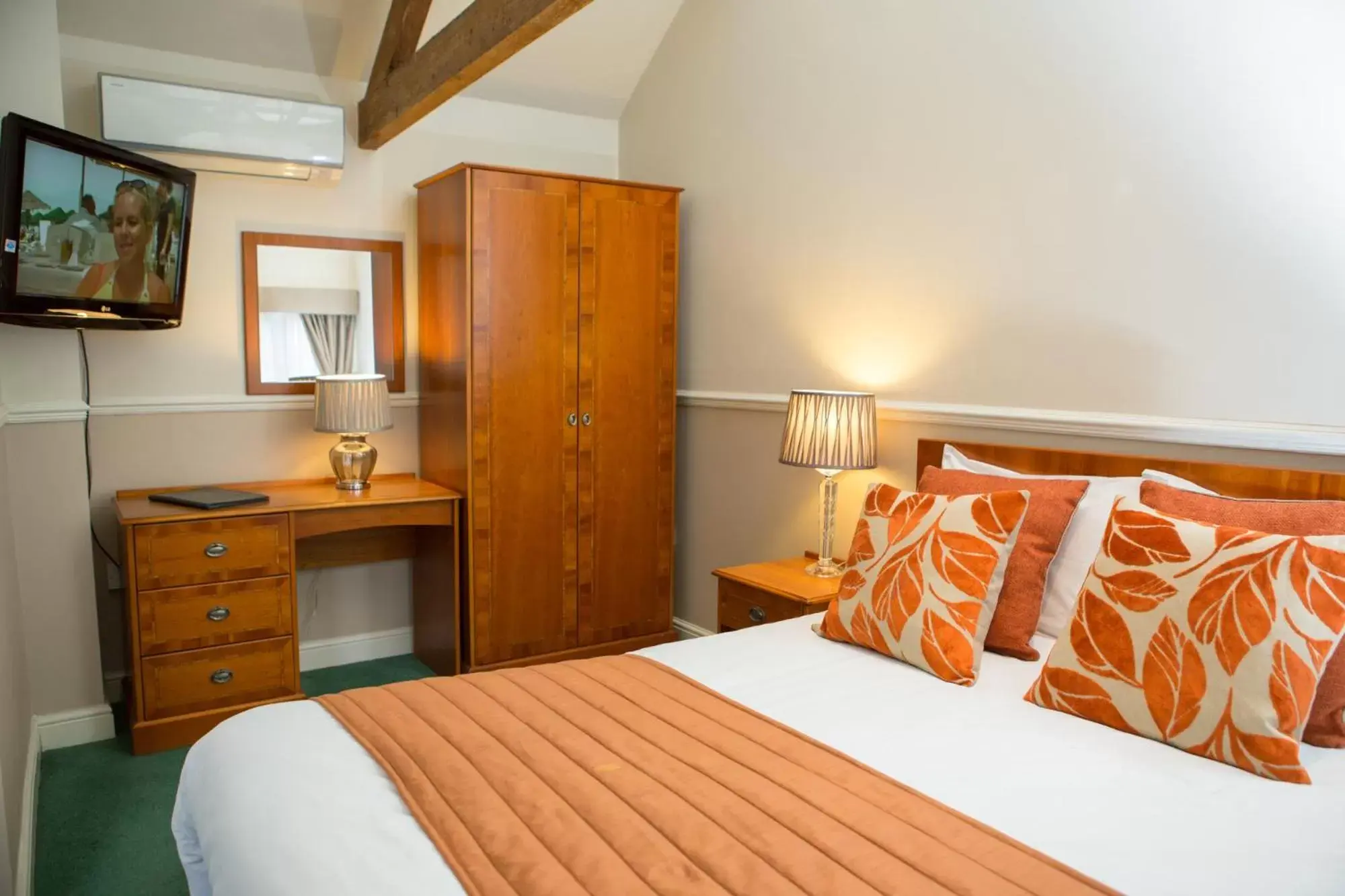 Double Room in The Peel Aldergate Double Room in The Peel Aldergate