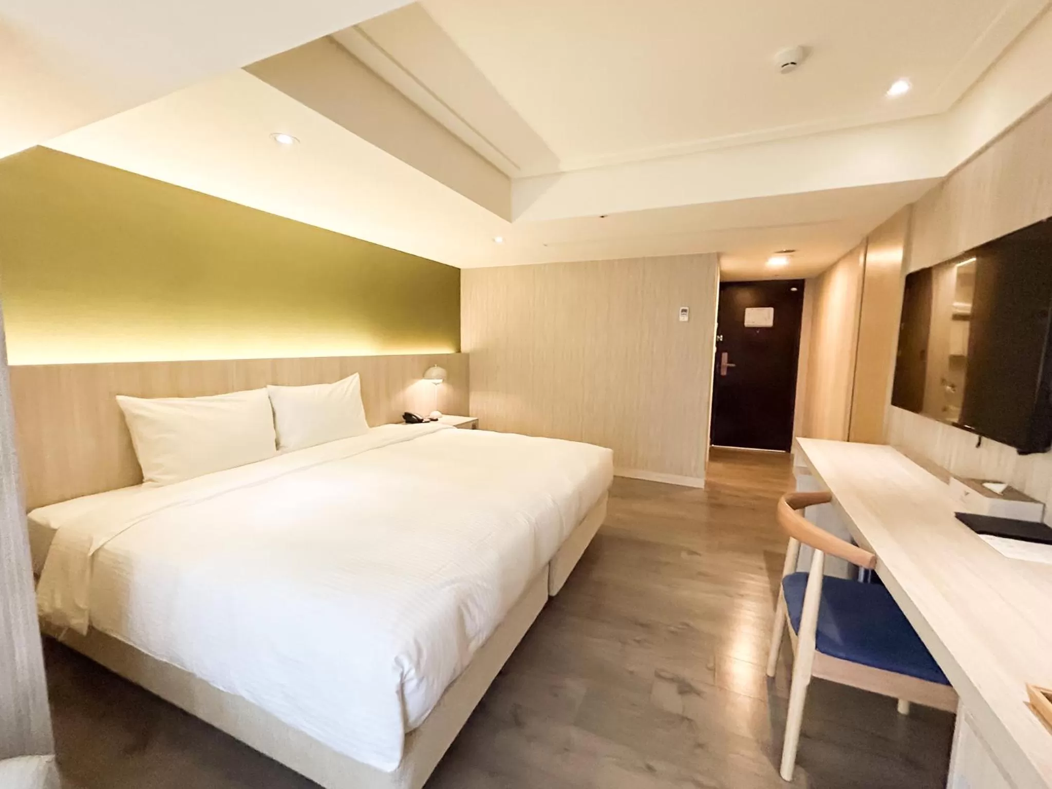 Photo of the whole room, Bed in Green Hotel - Tea Way