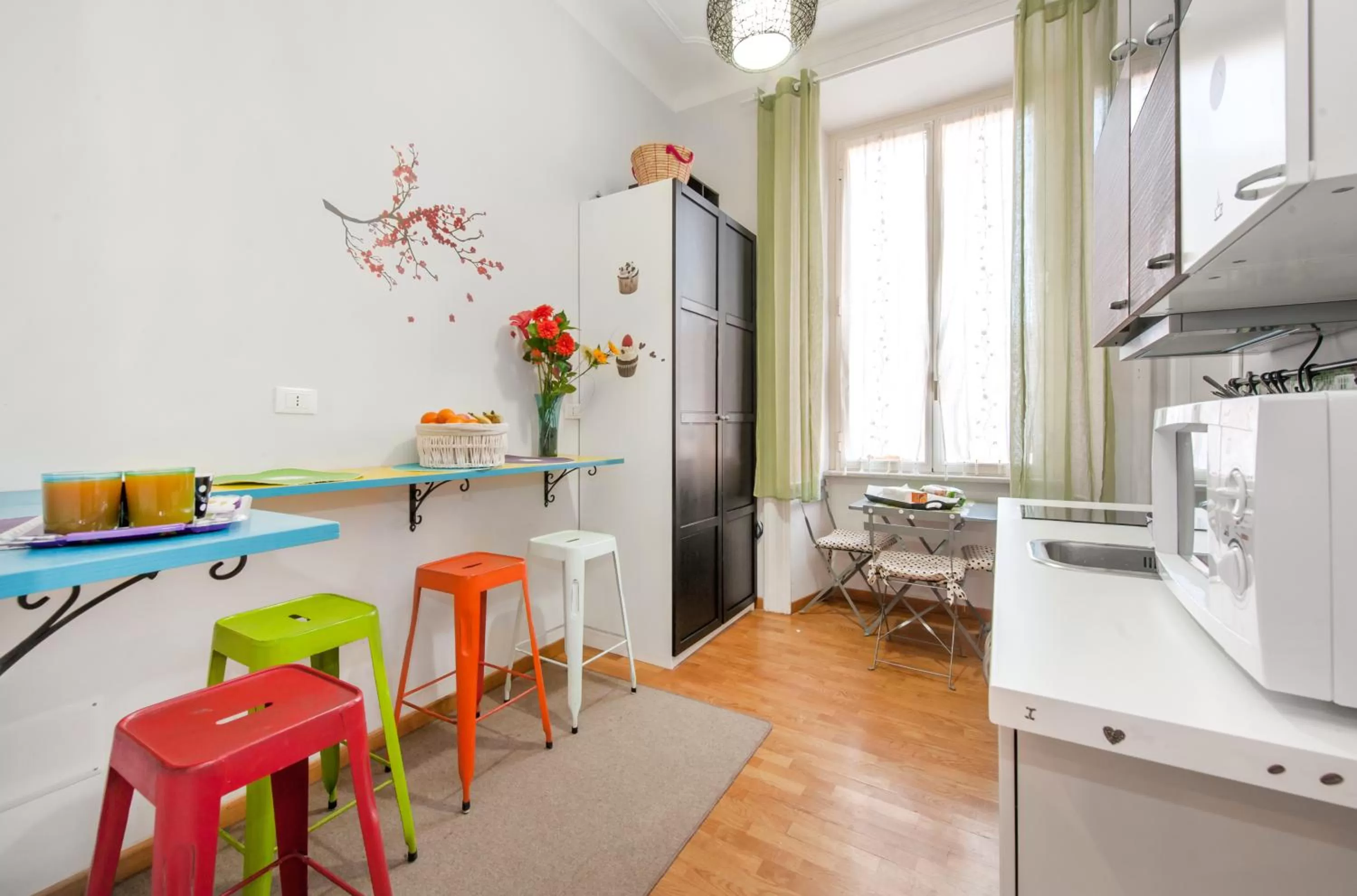 Dining area in Sesto Suites Central