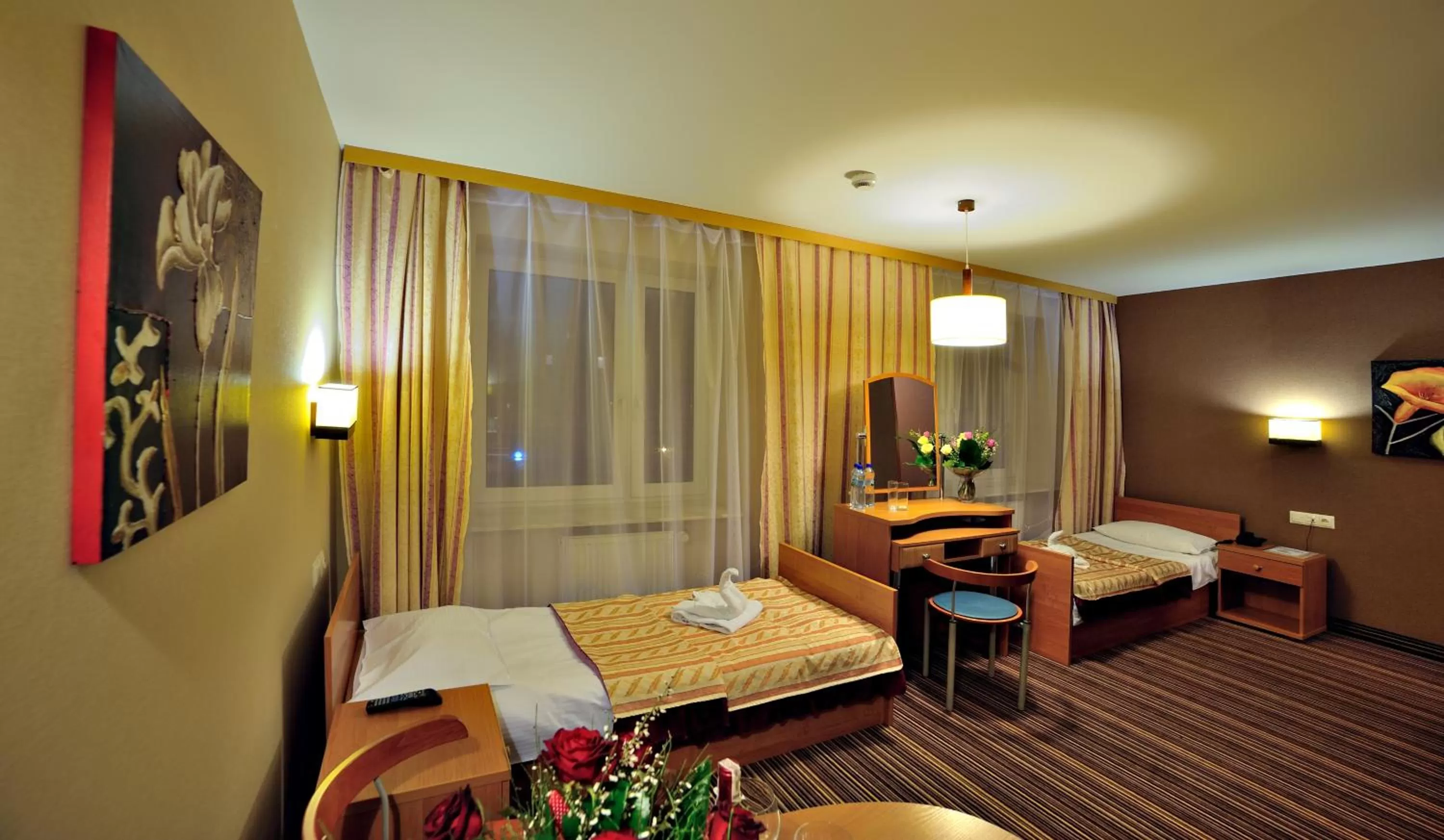 Photo of the whole room in Hotel Partner