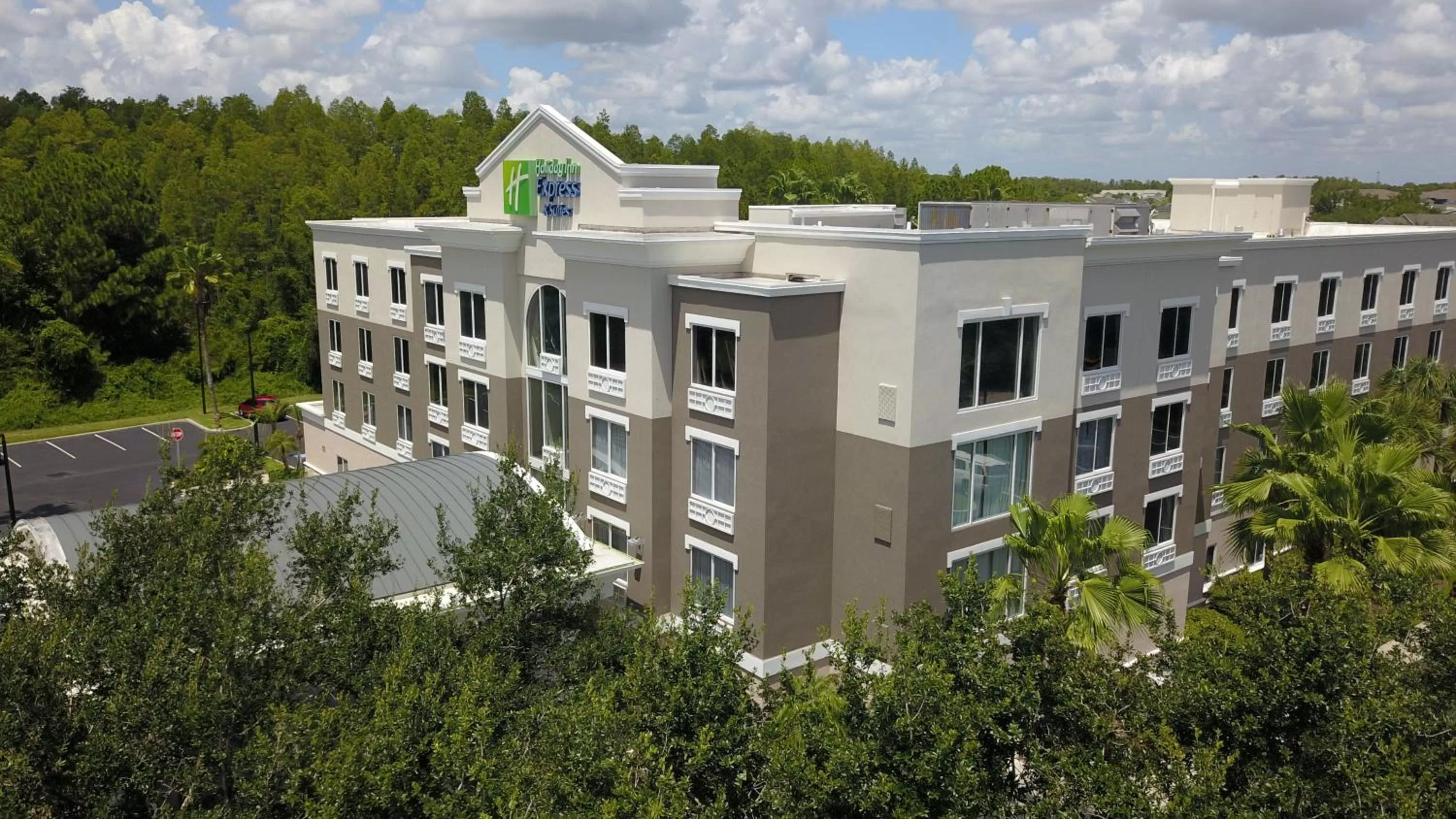 Property building in Holiday Inn Express and Suites Tampa I-75 at Bruce B. Downs by IHG