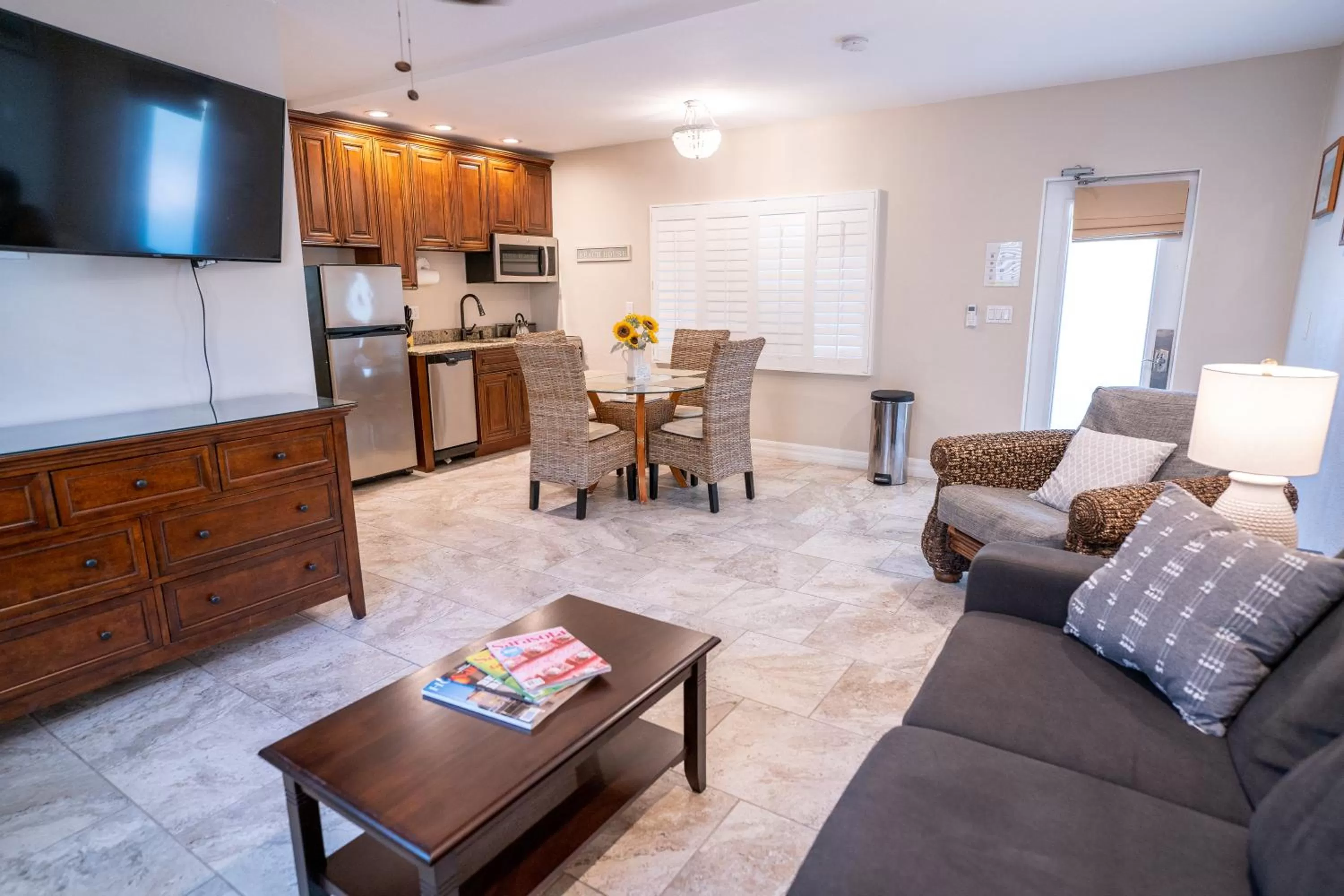 TV and multimedia in The Capri at Siesta