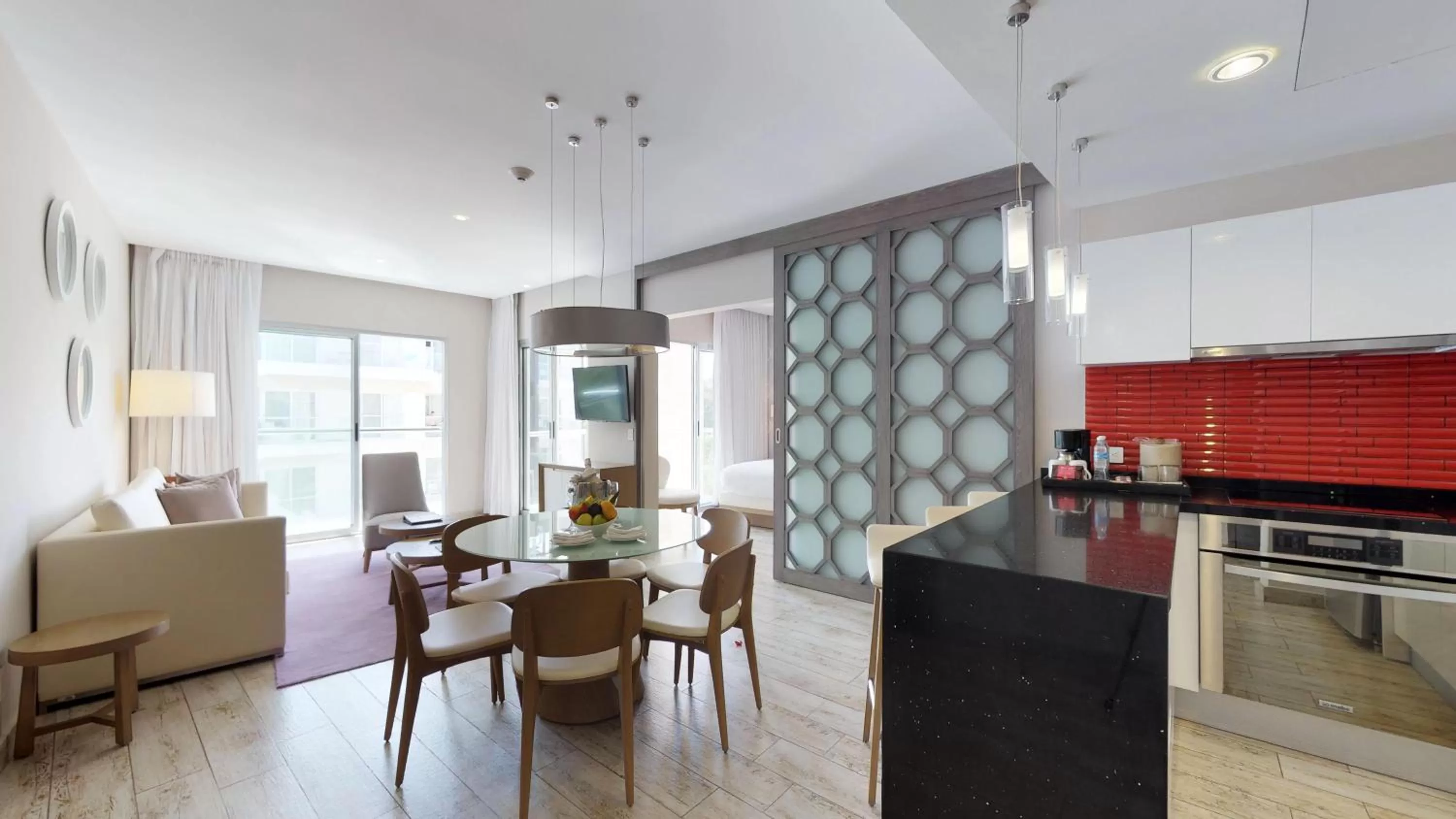 Dining area in The Fives Beach Hotel & Residences - All Senses Inclusive