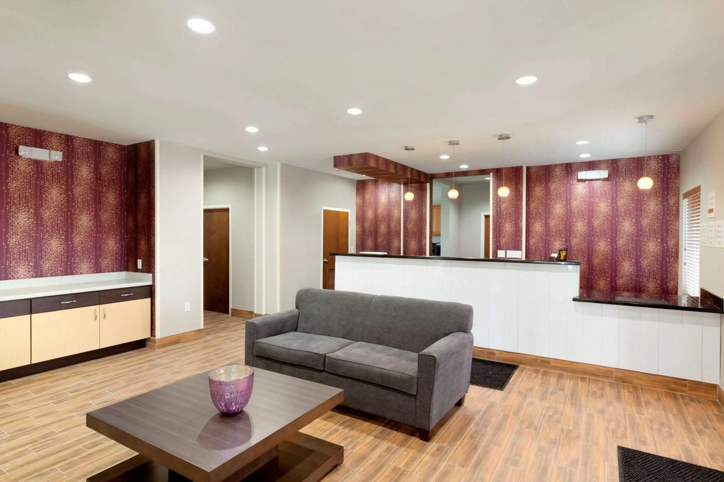 Lobby or reception in Super 8 by Wyndham Carrizo Springs