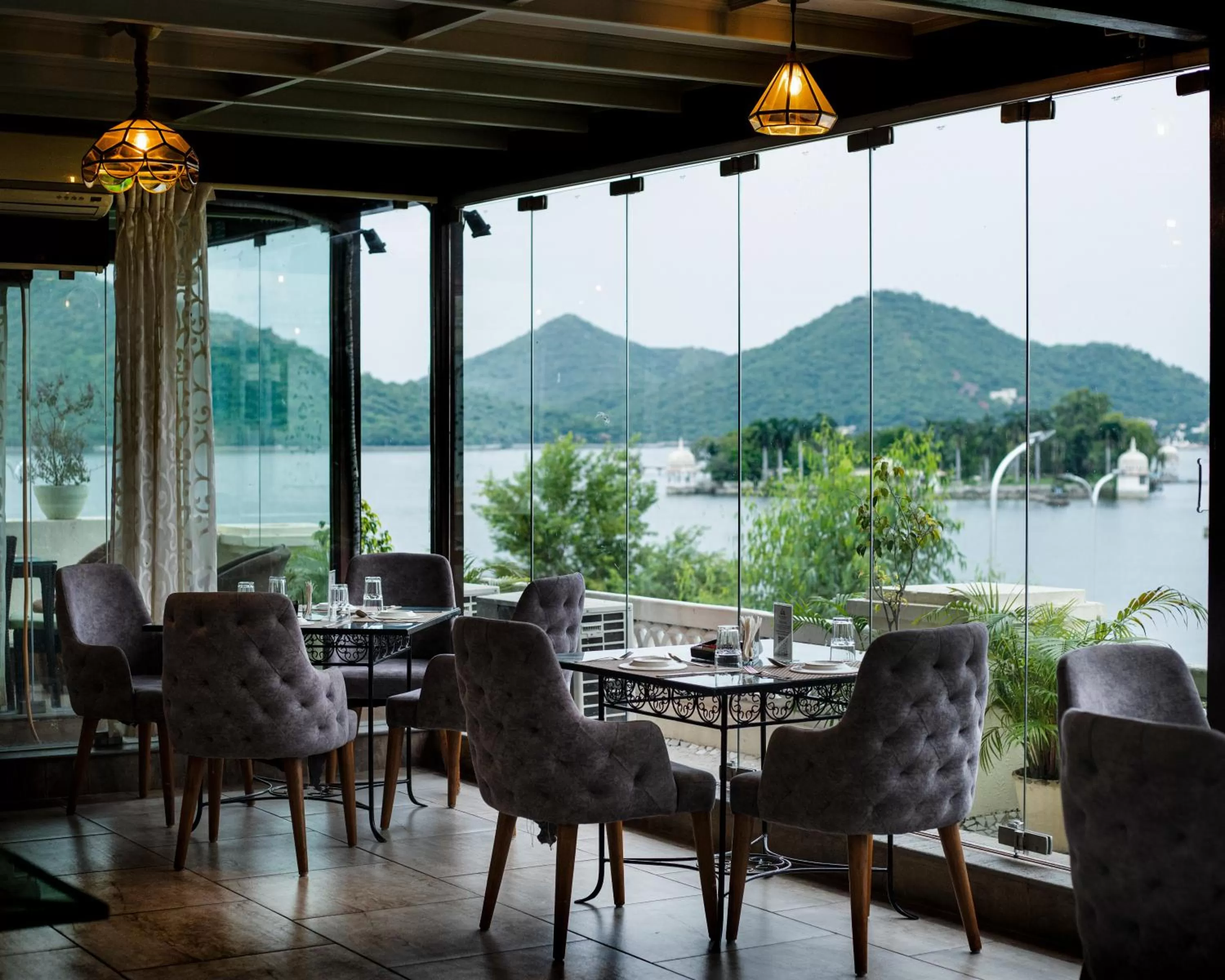 Restaurant/places to eat in Panna Vilas - A Lake Facing Boutique Hotel