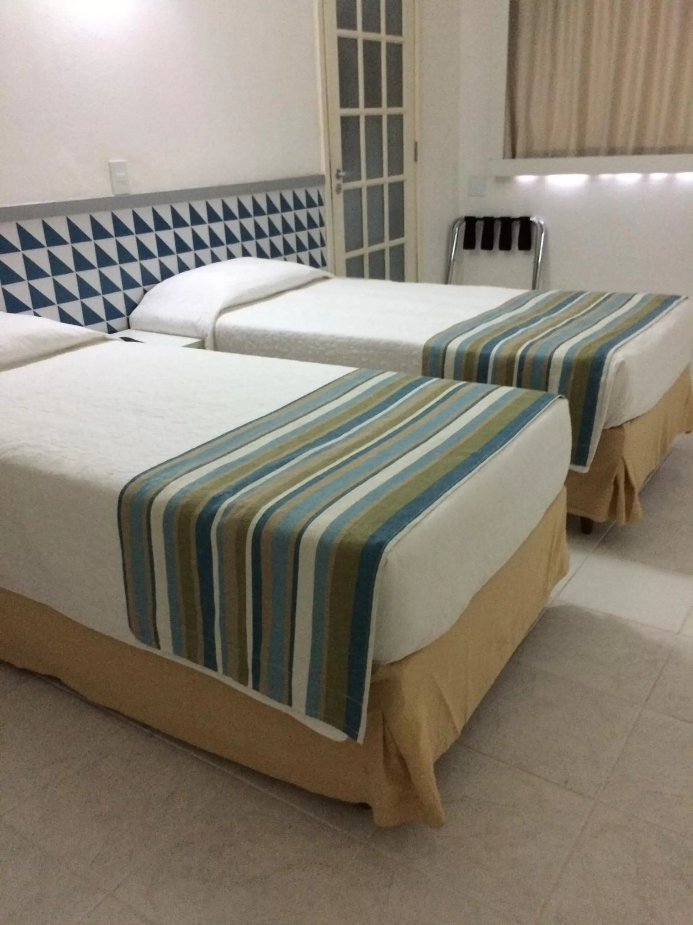 Photo of the whole room, Bed in Ibis Budget Salvador