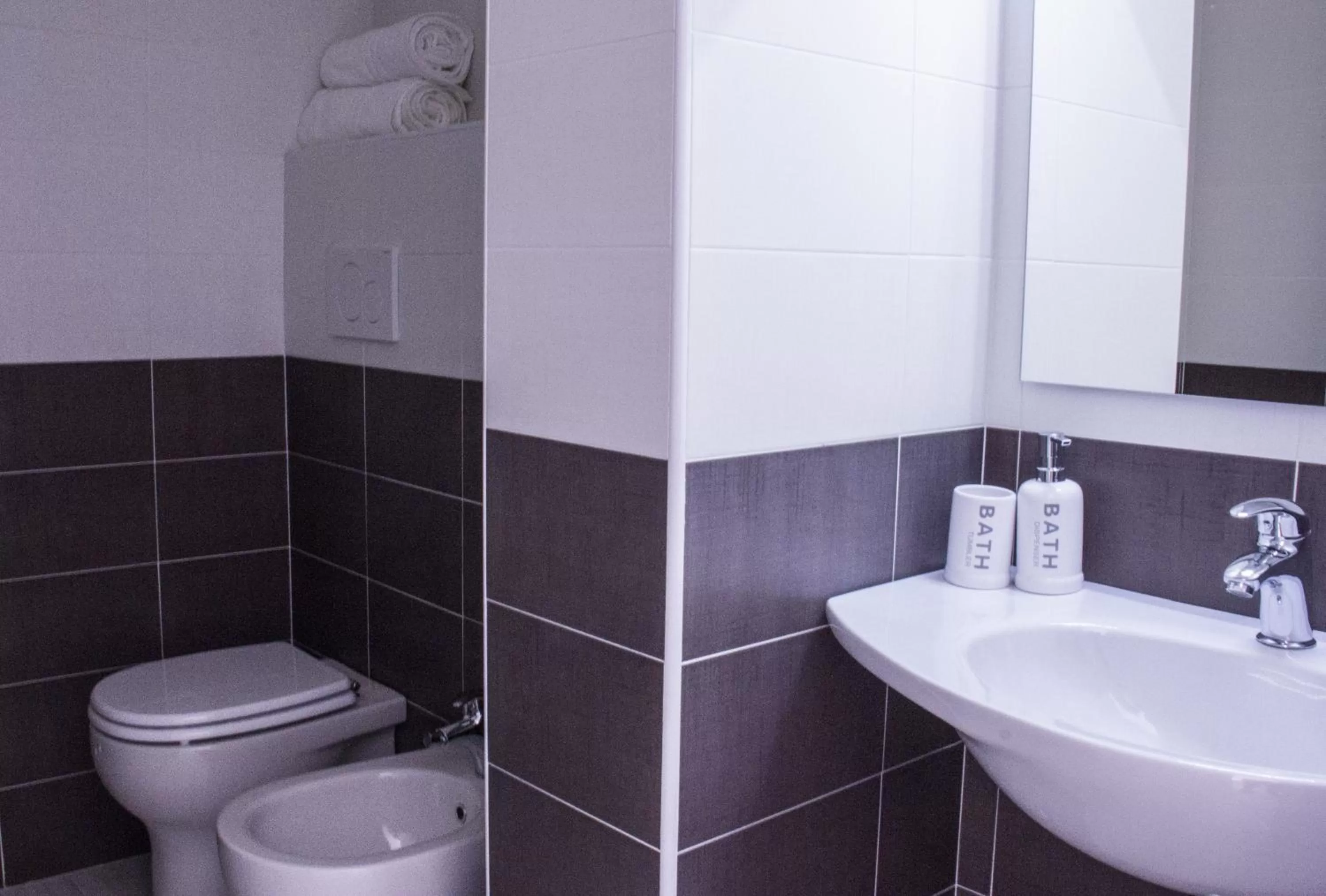 Bathroom in Domus Raffaello