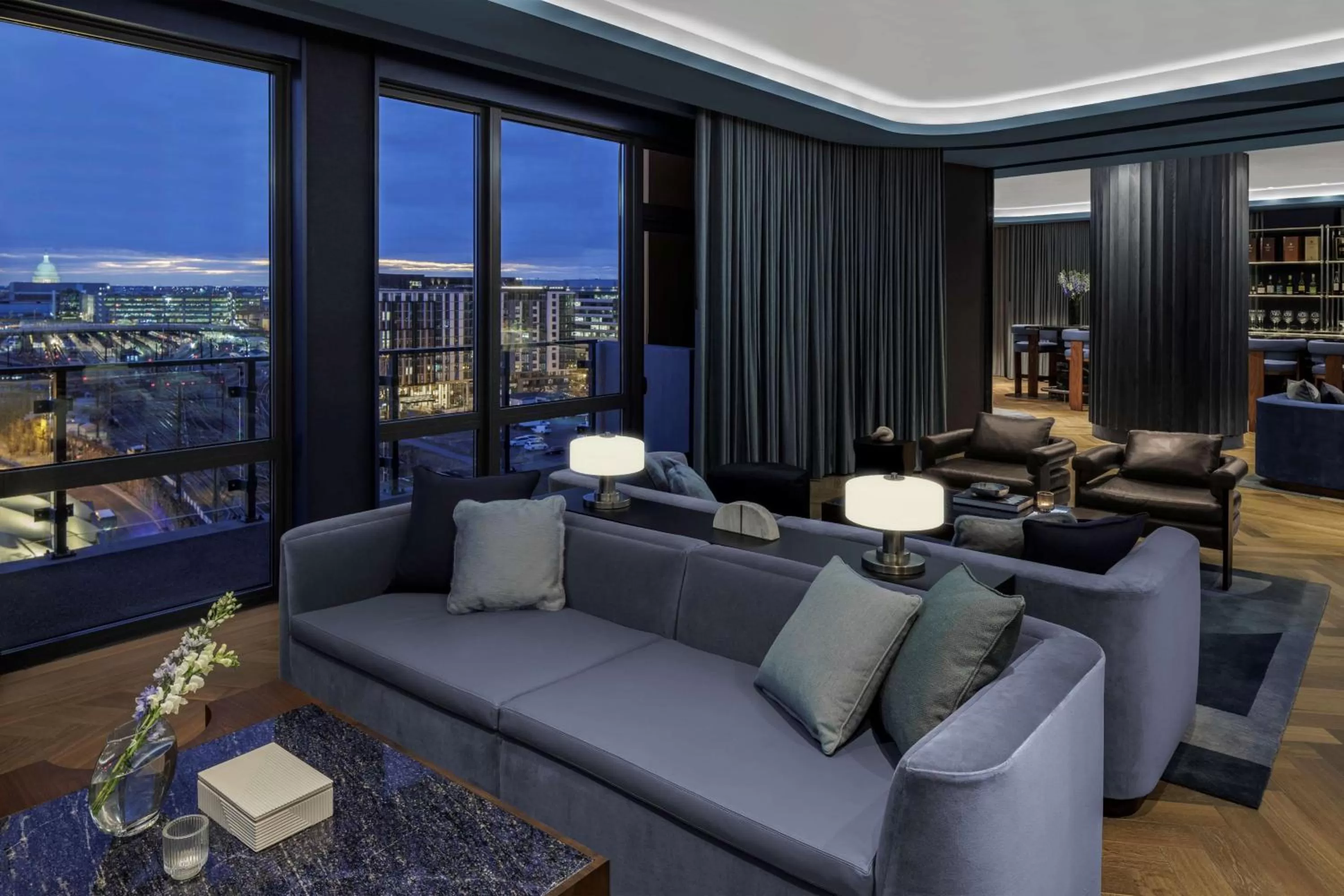 Lounge or bar in The Morrow Washington Dc, Curio Collection By Hilton