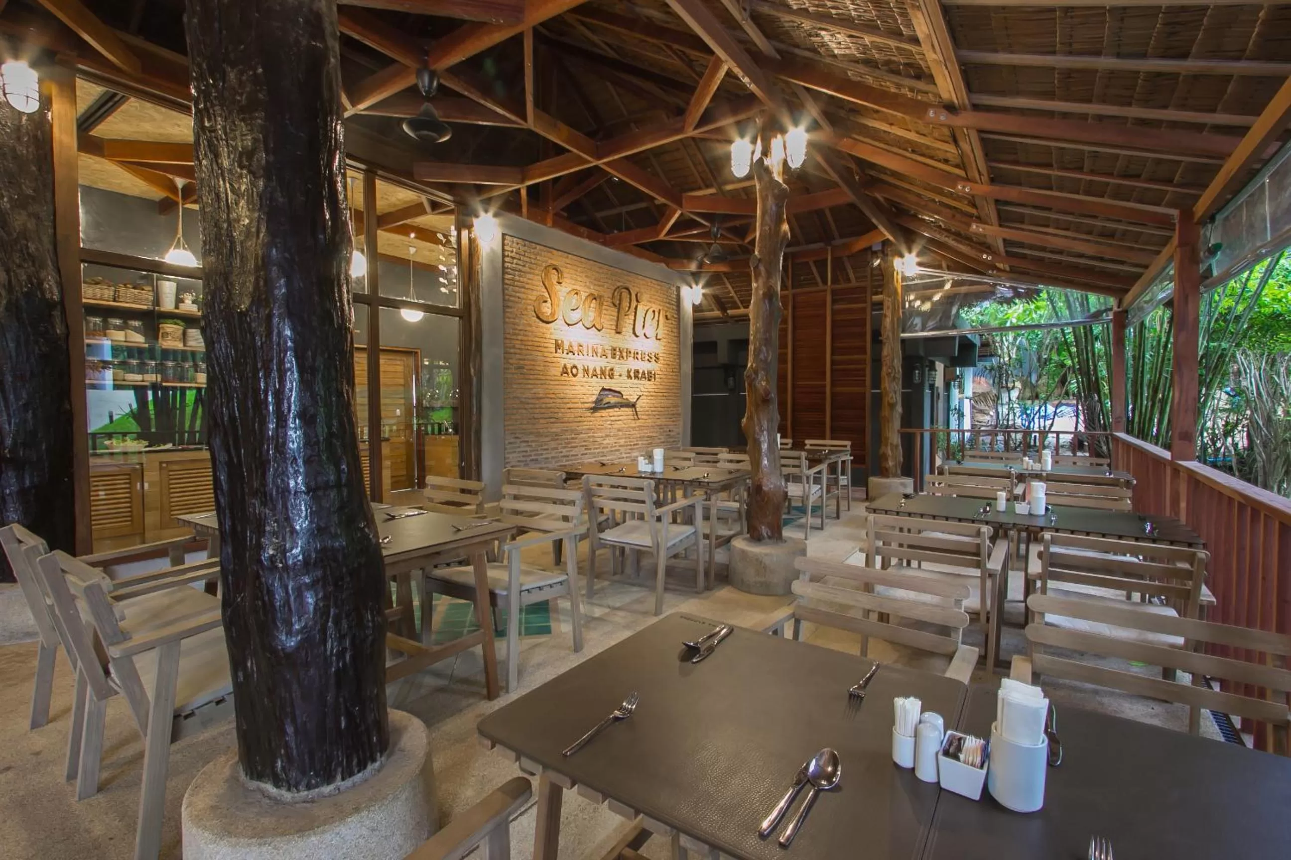 Restaurant/places to eat in Marina Express-Fisherman Aonang