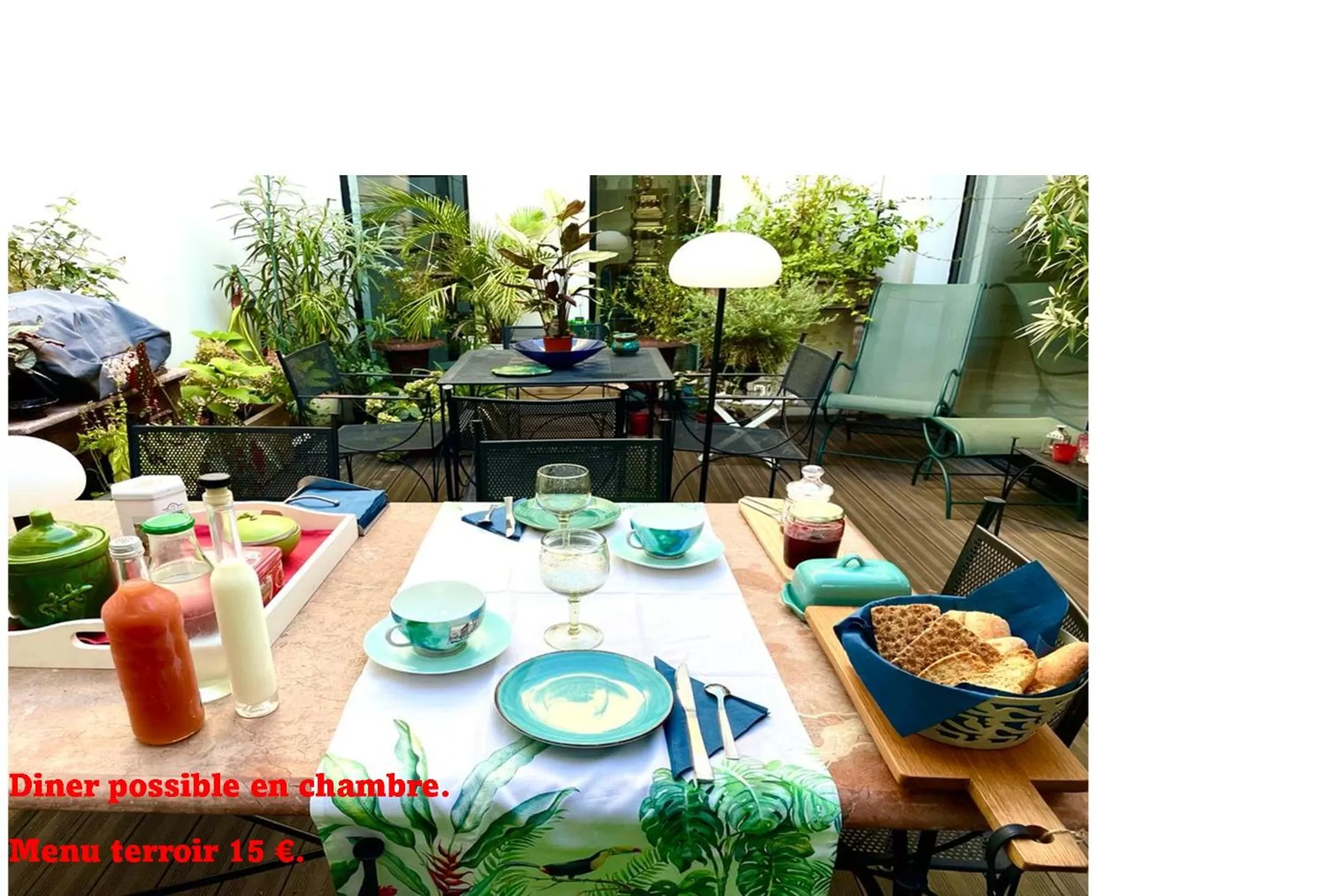 Restaurant/Places to Eat in Le Patio 3 Centre ville