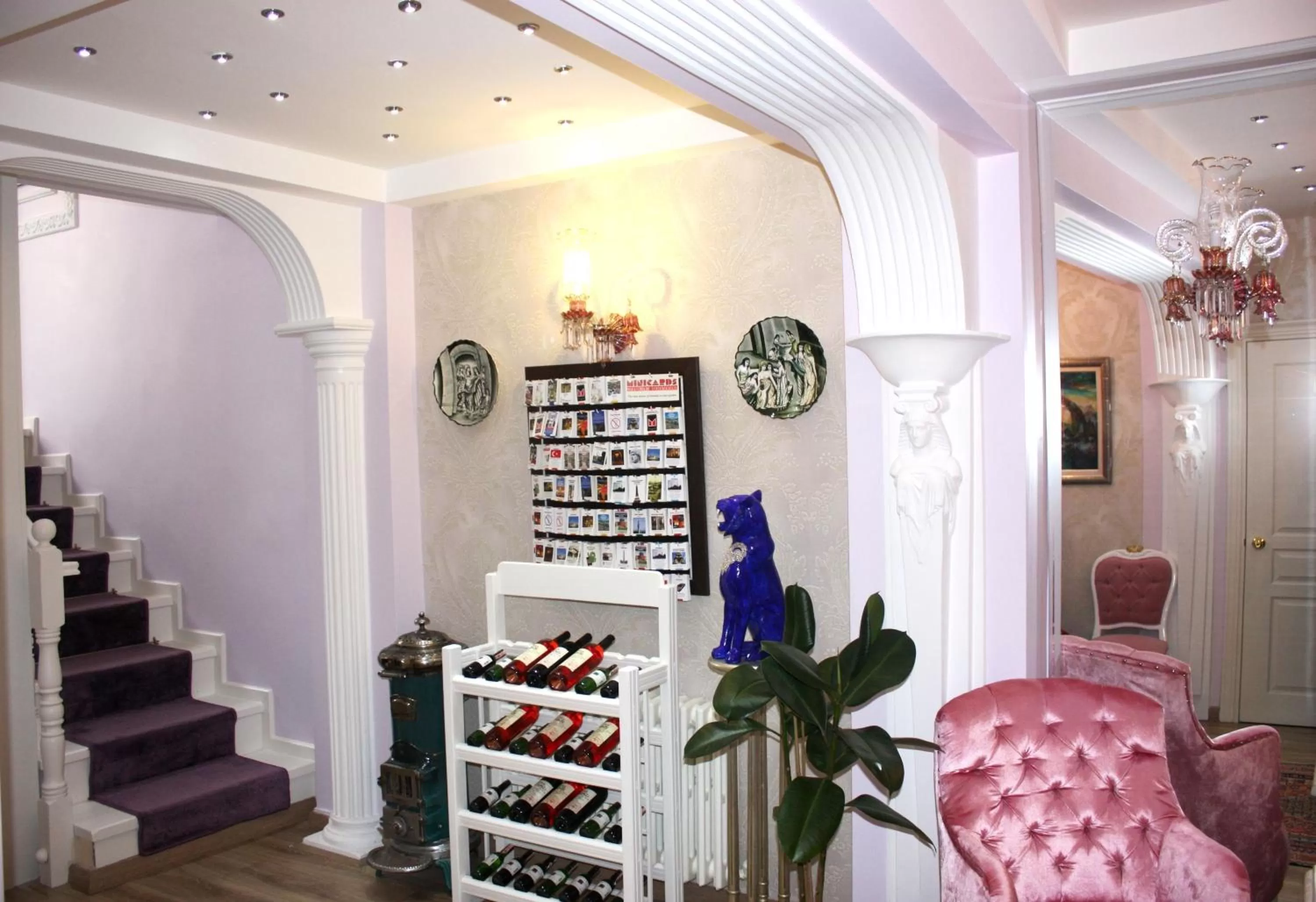 Lounge or bar in Romantic Hotel Istanbul