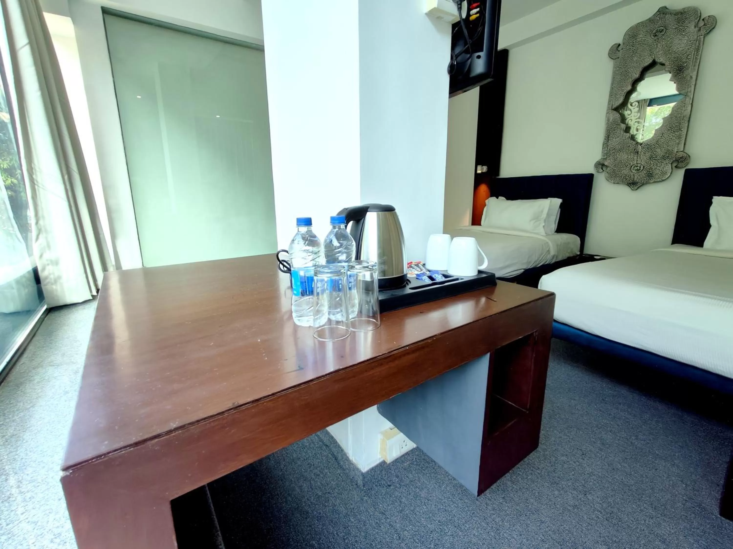 Breakfast, Bed in The Sky Imperial Hotel Yahvi