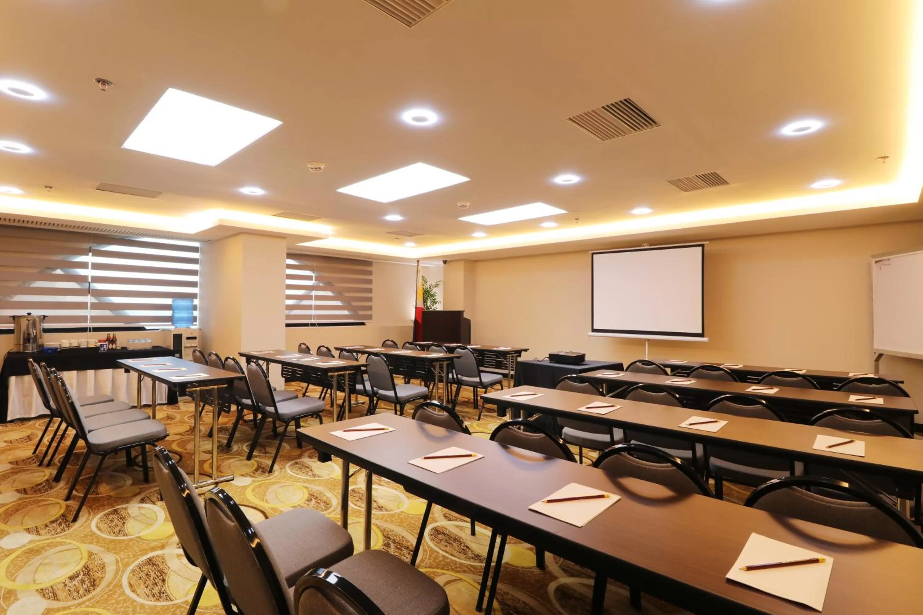 Meeting/conference room in Bayview Park Hotel Manila