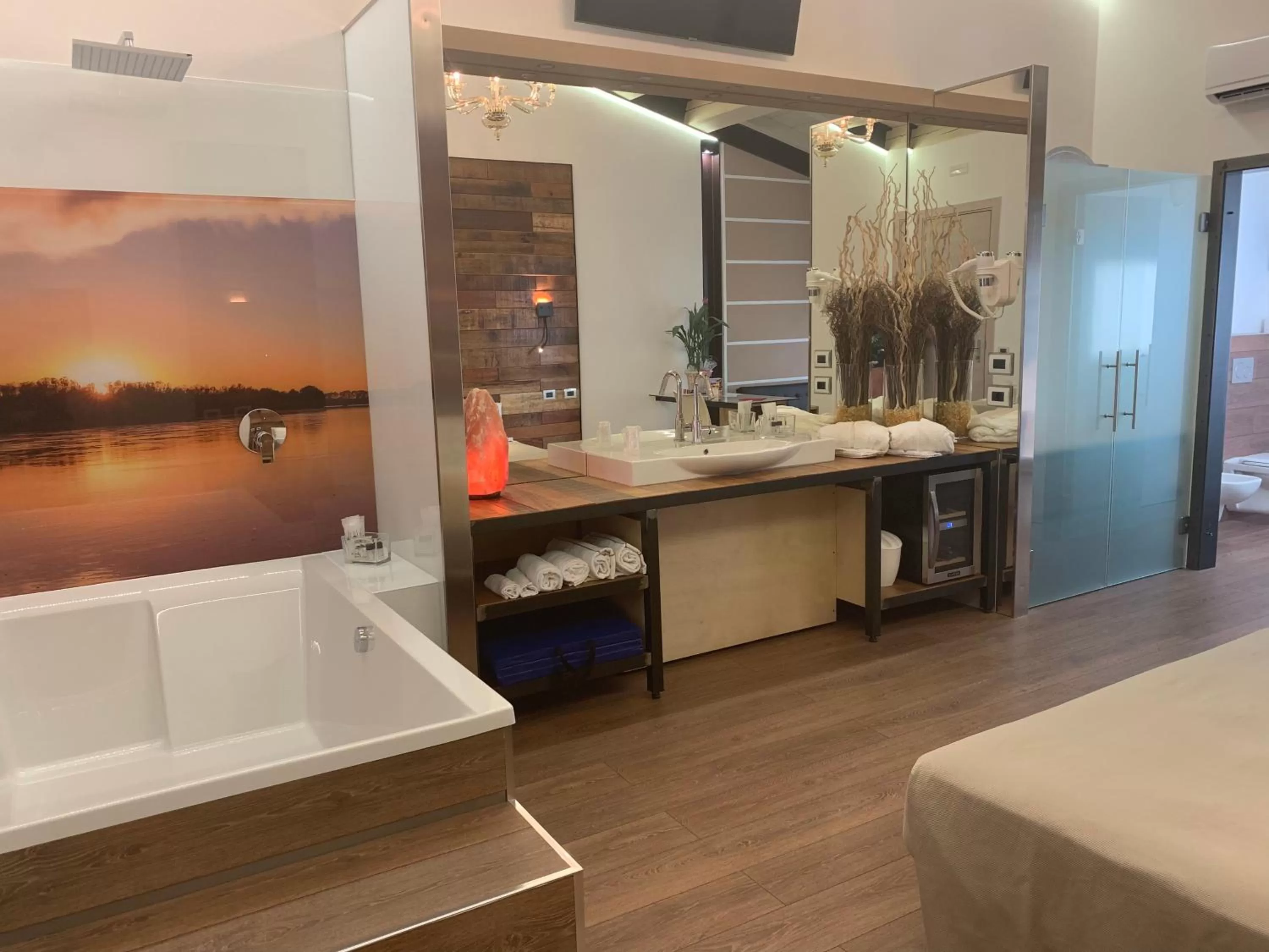 Photo of the whole room in Luna Residence Hotel