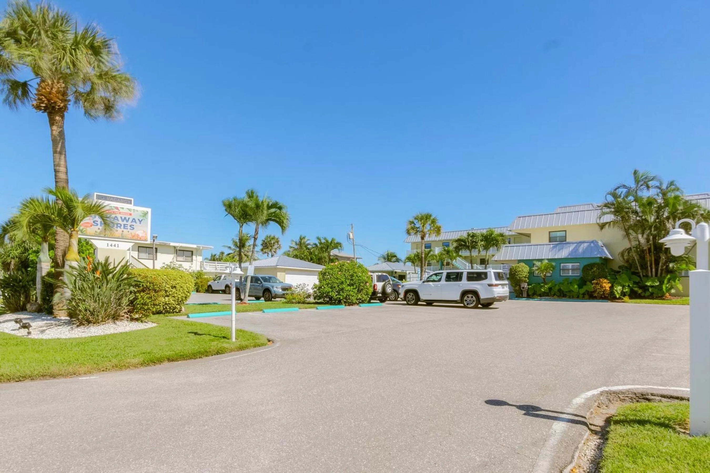 Property building in Tuckaway Shores Resort