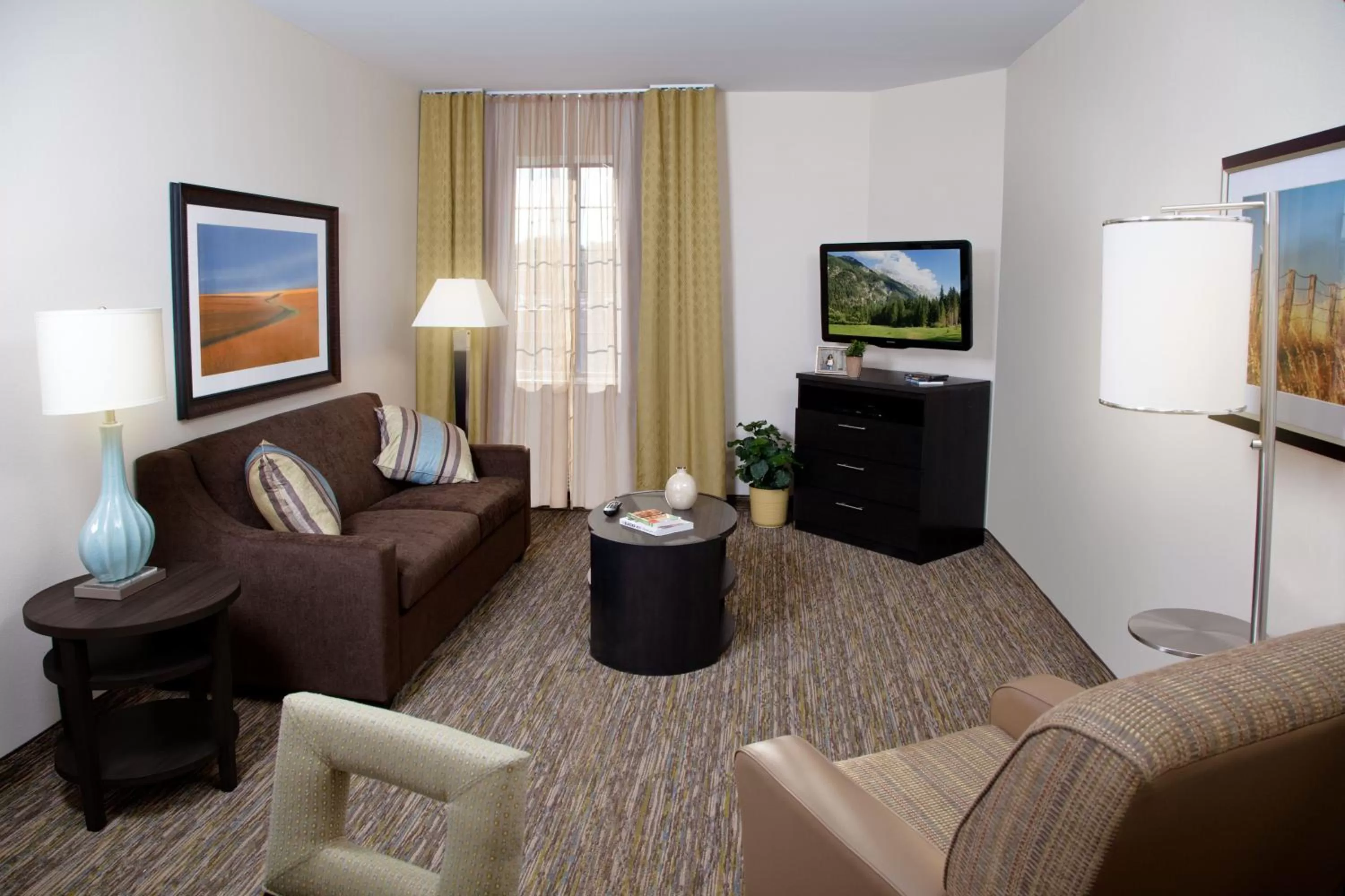 Photo of the whole room in Candlewood Suites Fort Campbell - Oak Grove by IHG