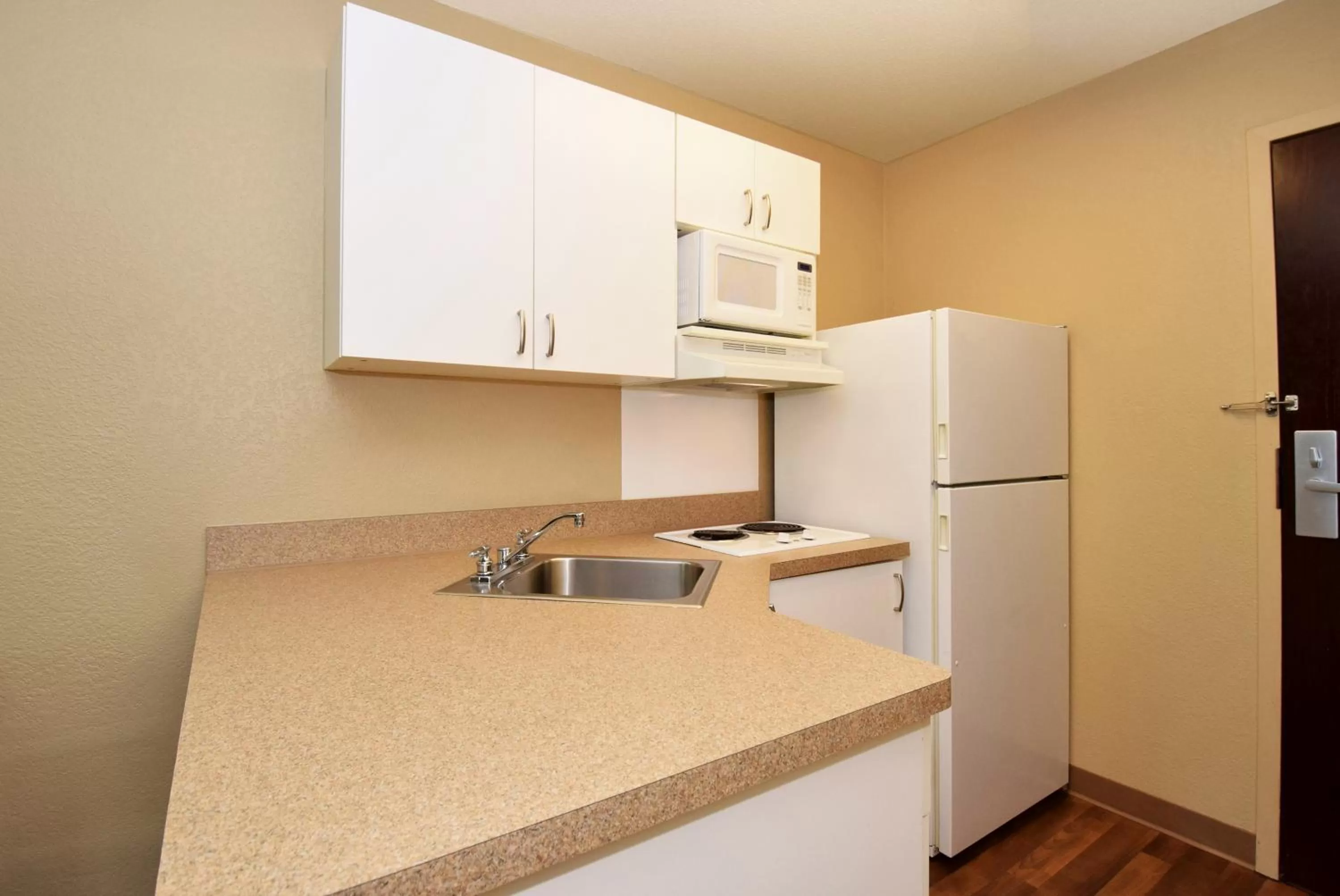 Kitchen or kitchenette in Extended Stay America Suites - San Jose - Morgan Hill