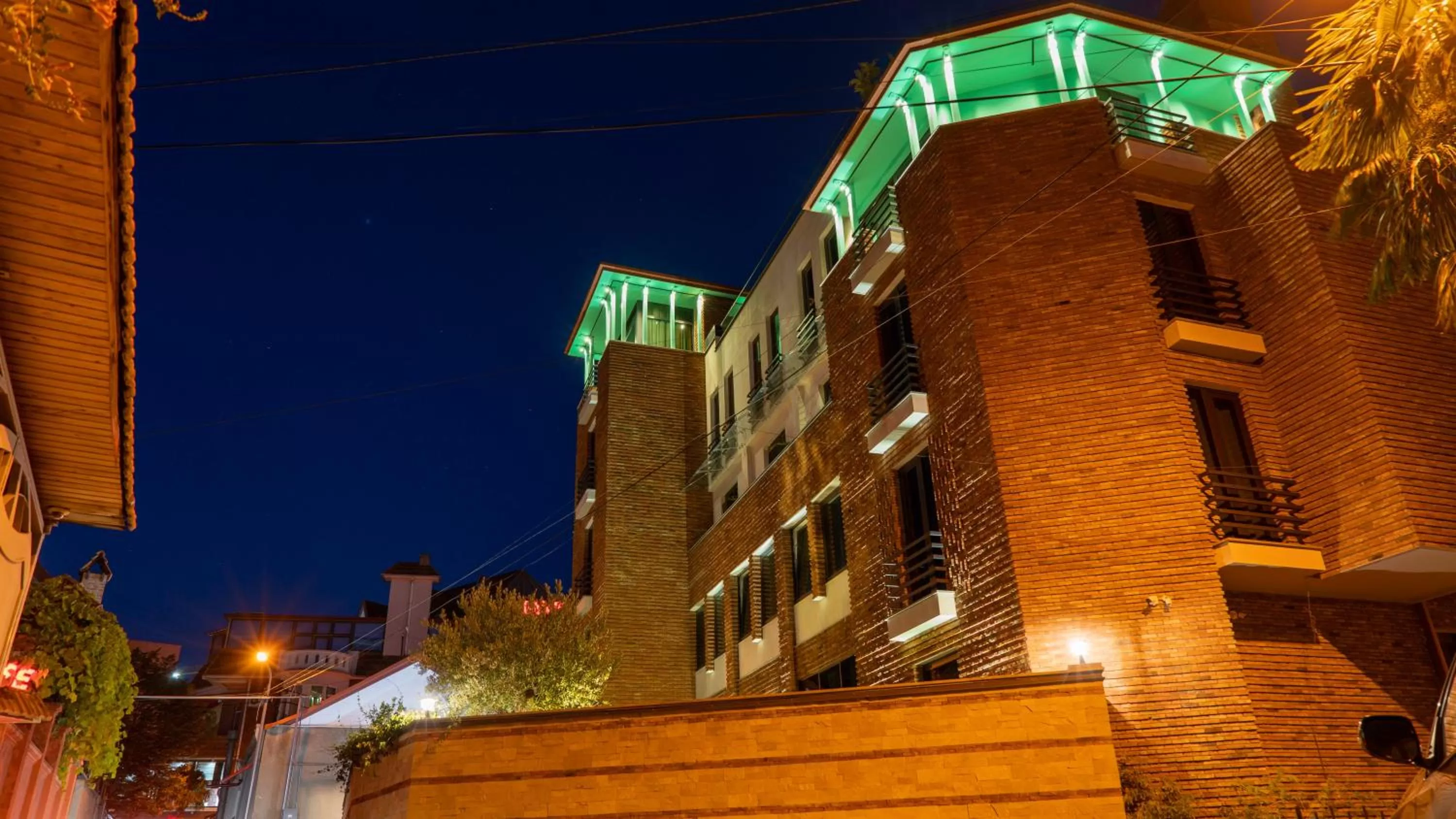 Property Building in Hotel Banovani