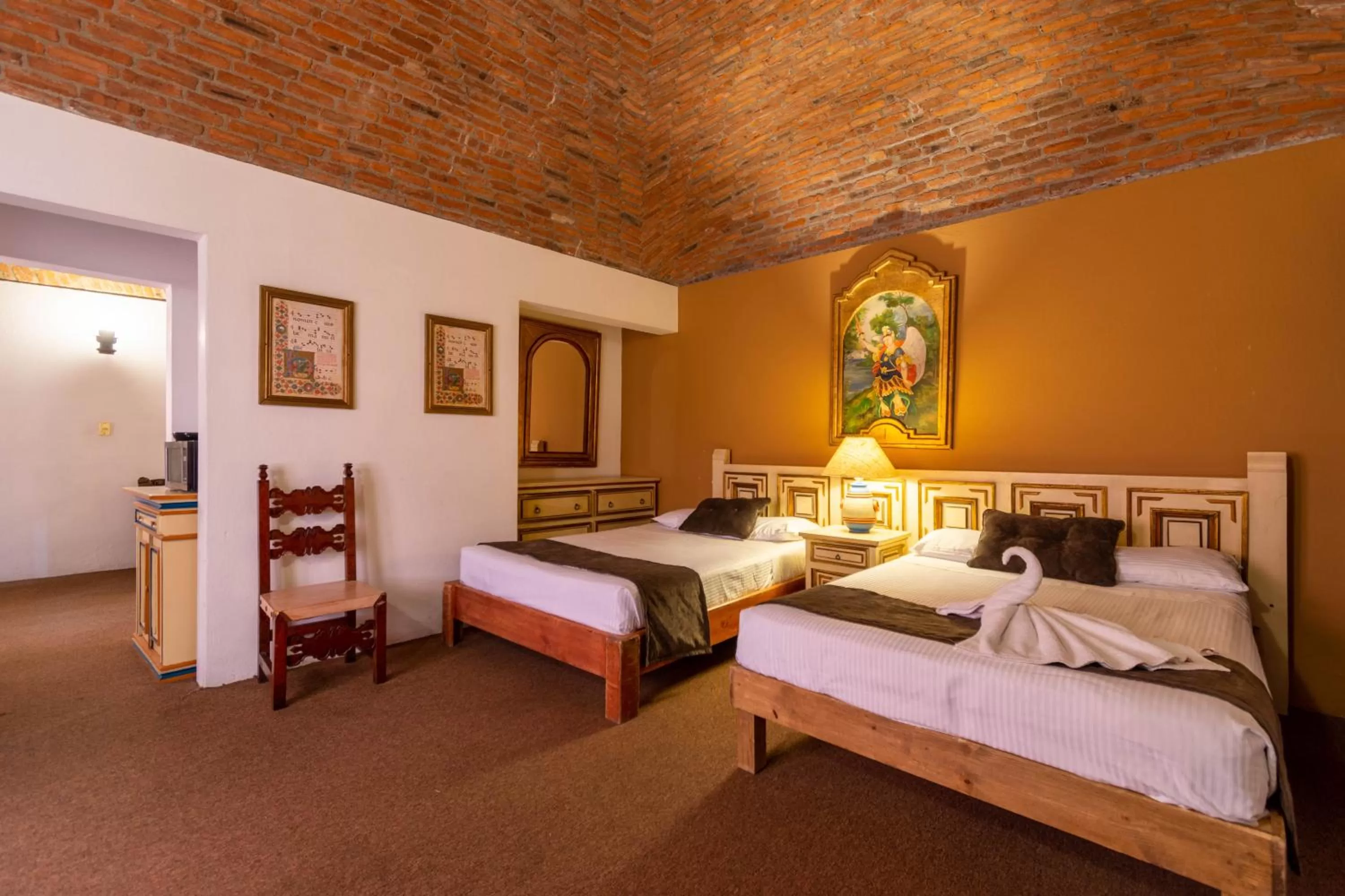 Photo of the whole room, Bed in Hosteria del Frayle