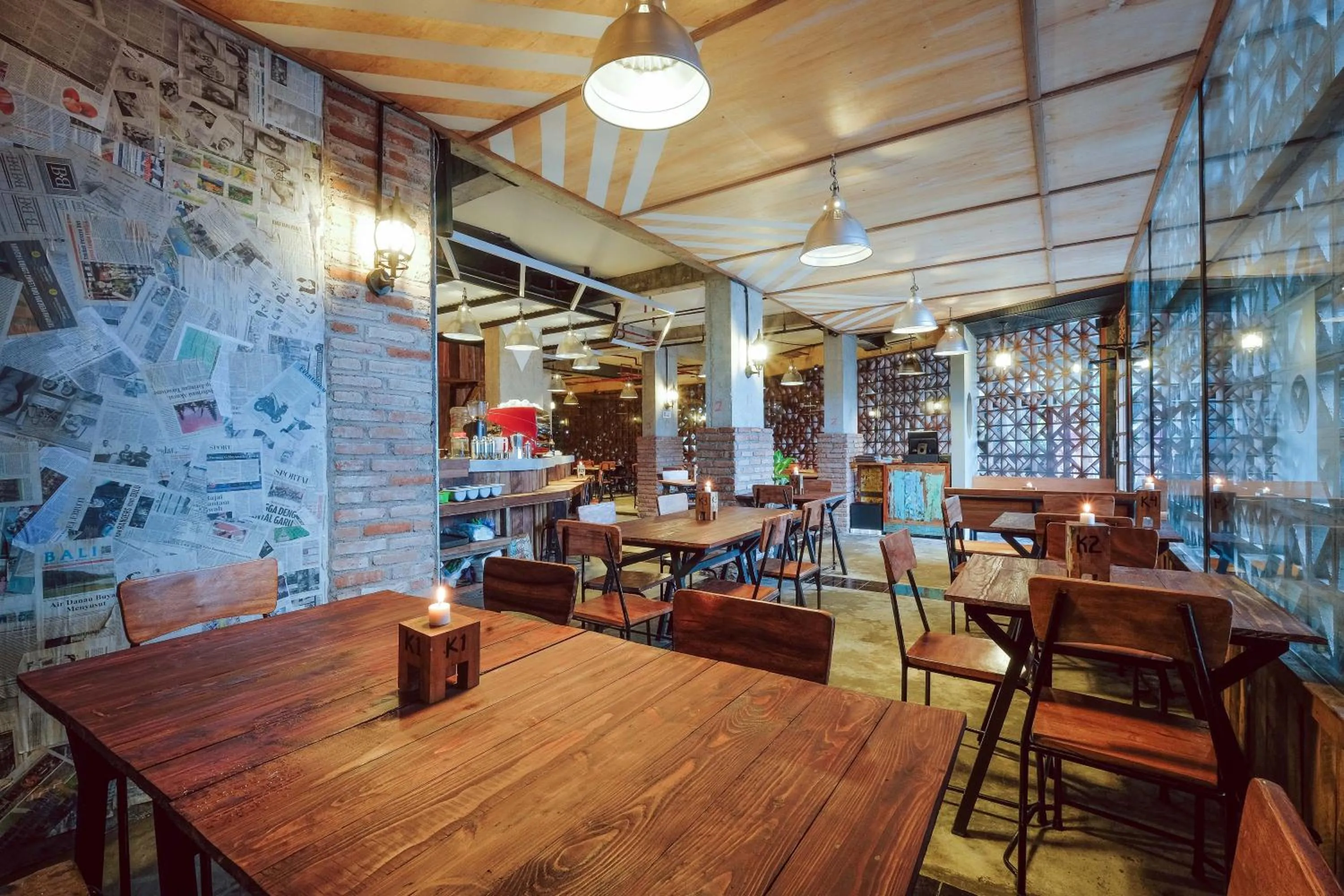 Restaurant/places to eat in J Hotel Kuta