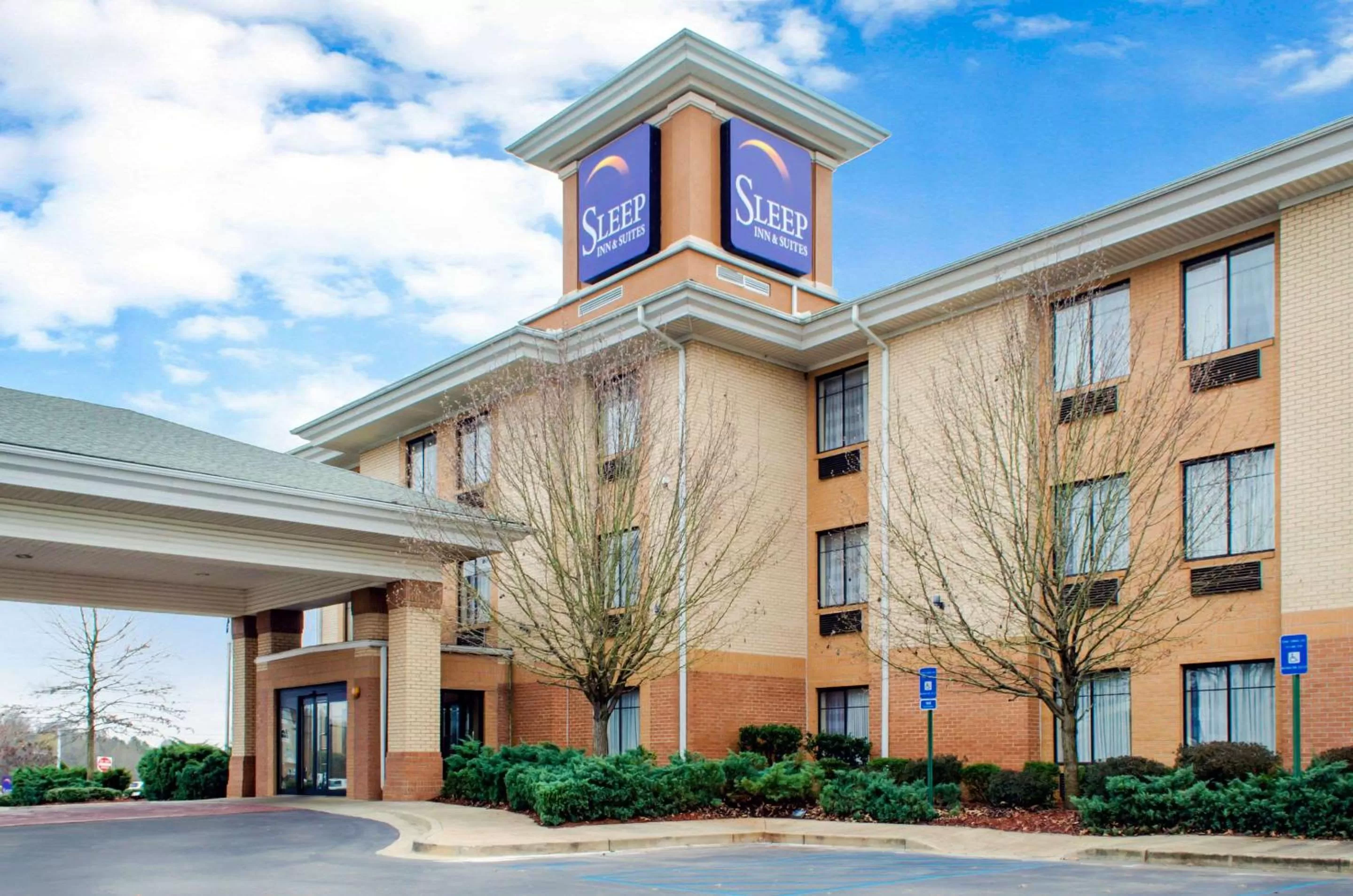 Property Building in Sleep Inn & Suites East Chase