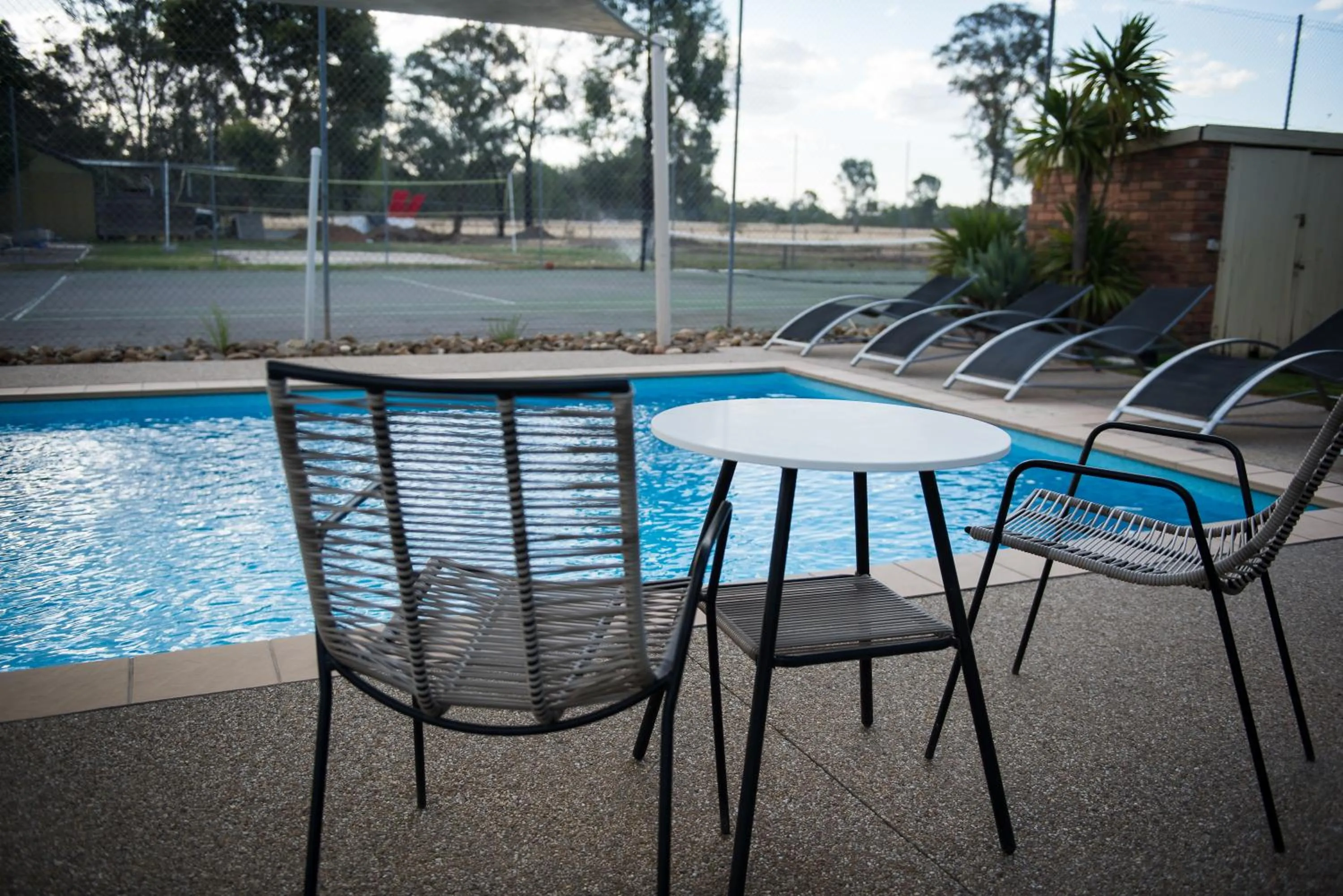 Swimming pool in Cadell On The Murray Motel